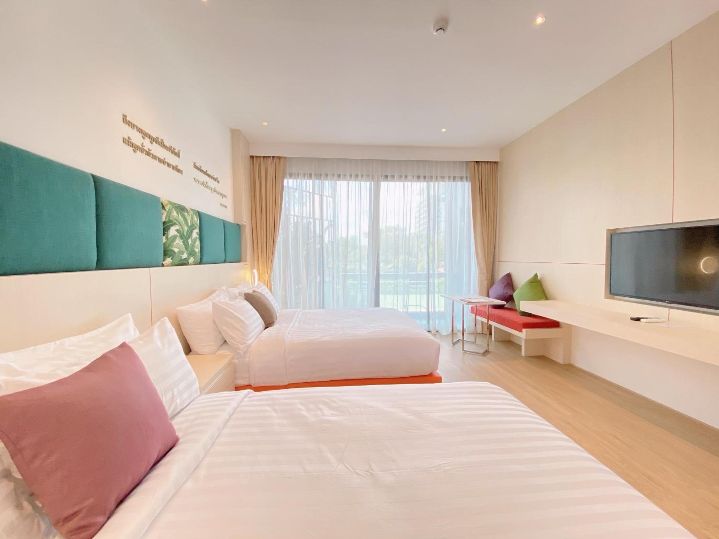 Deluxe Twin Room