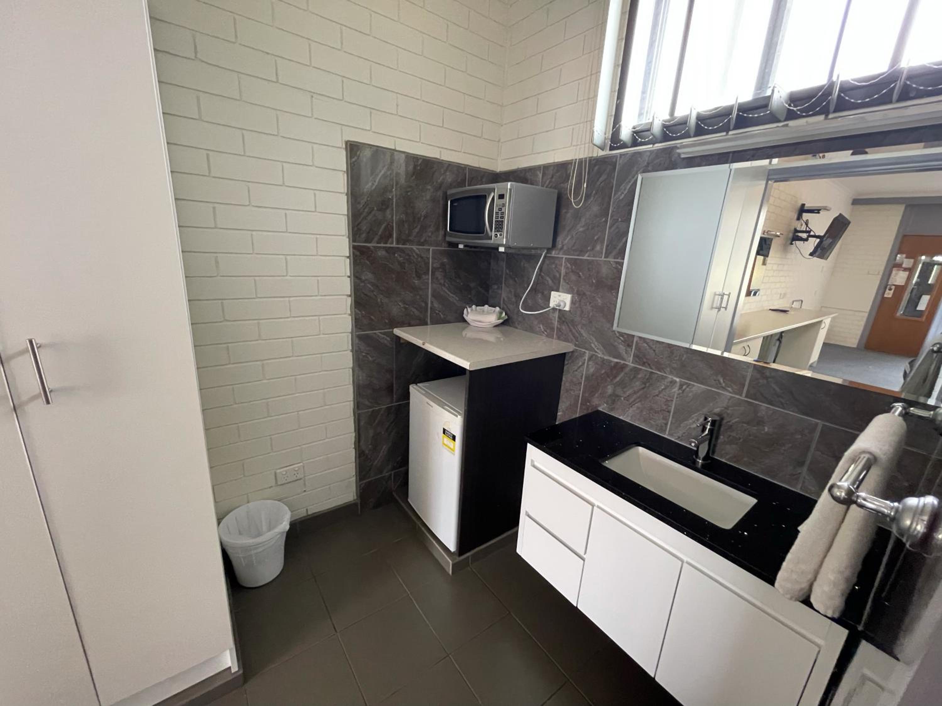 Executive King Room - Photo 2