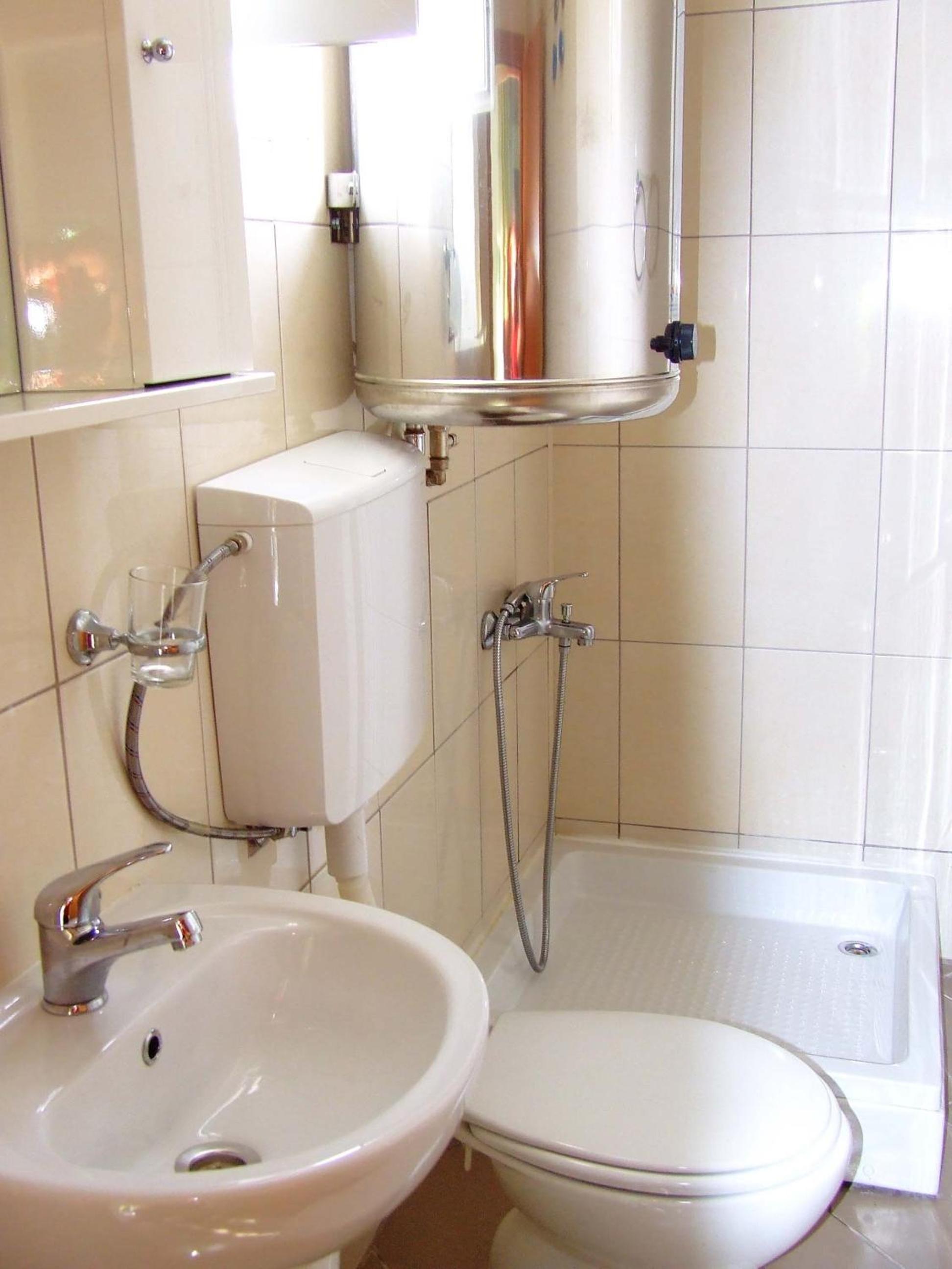 Double or Twin Room with Bathroom photo 3