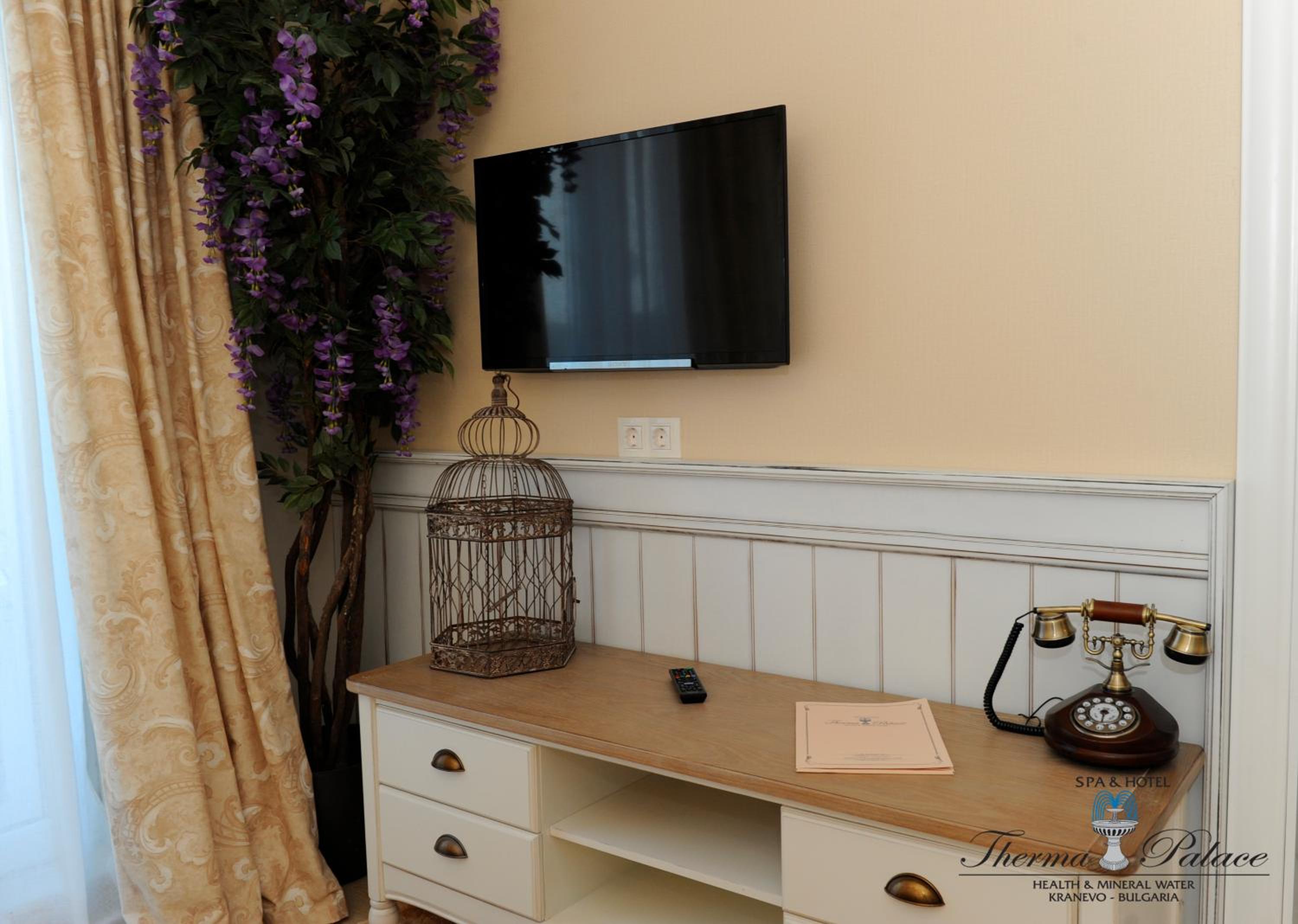 Studio (2 Adults + 1 Child) photo 3
