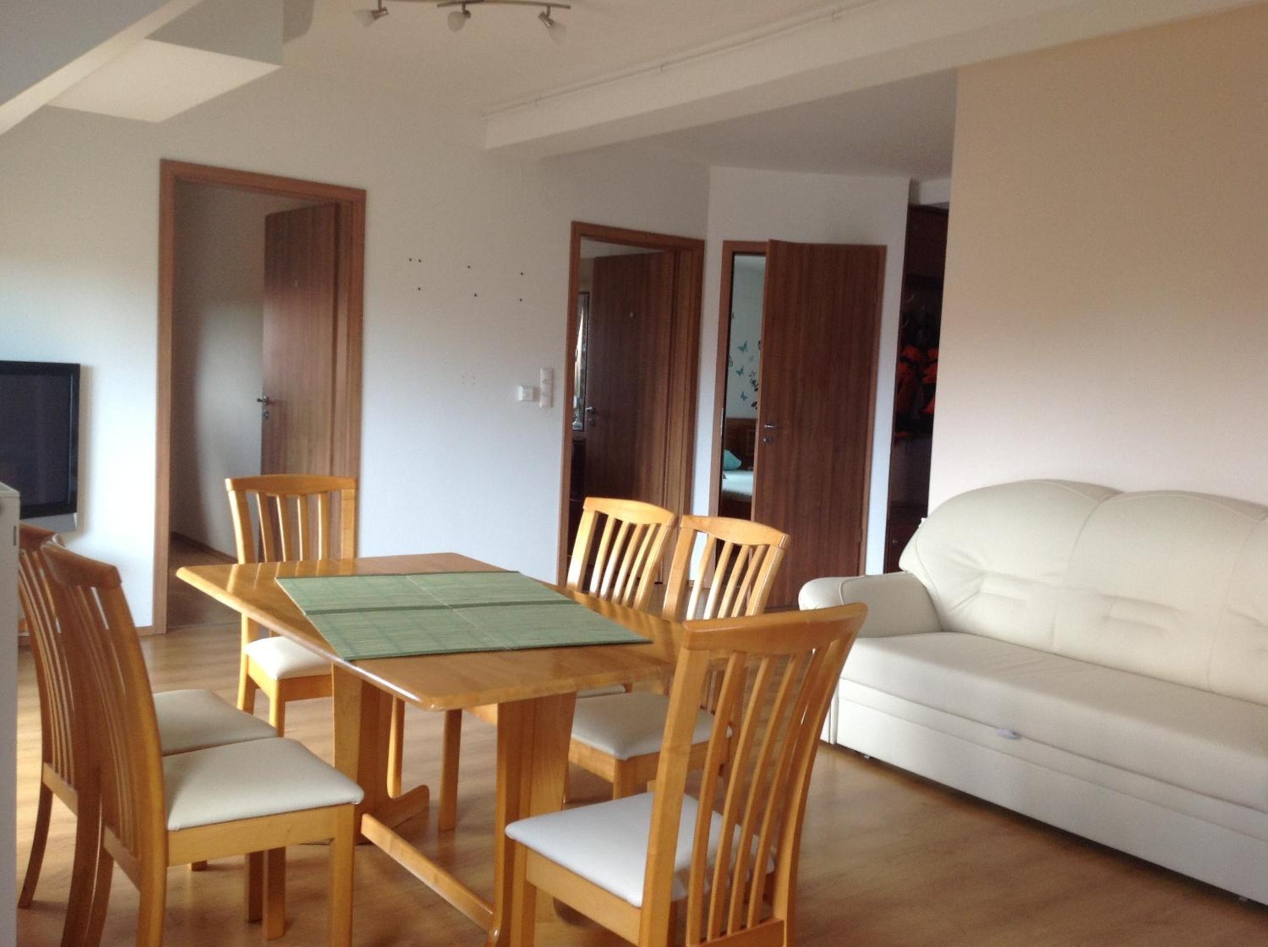 Apartment with Balcony photo 3