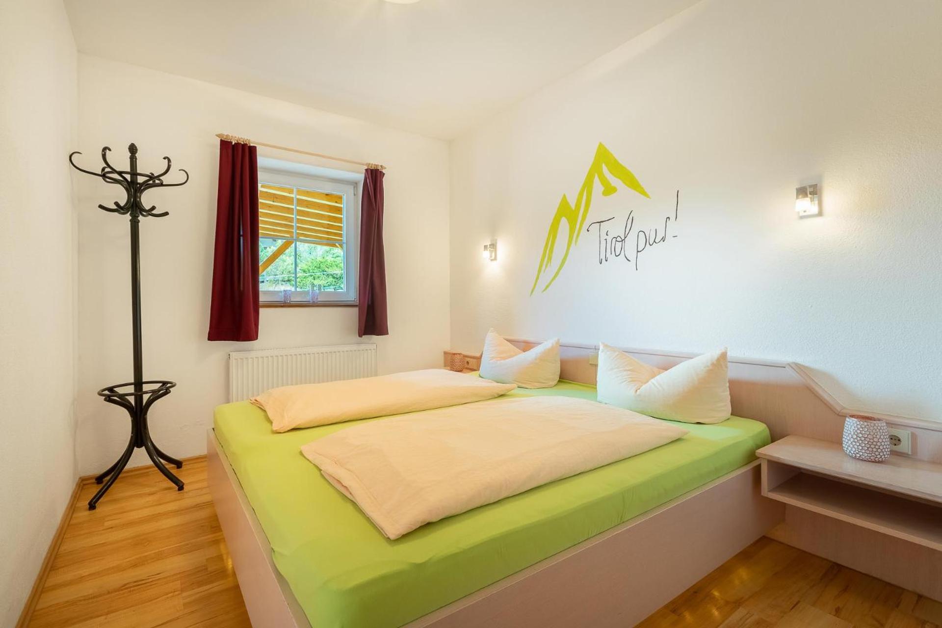 Two-Bedroom Apartment with Garden photo 3