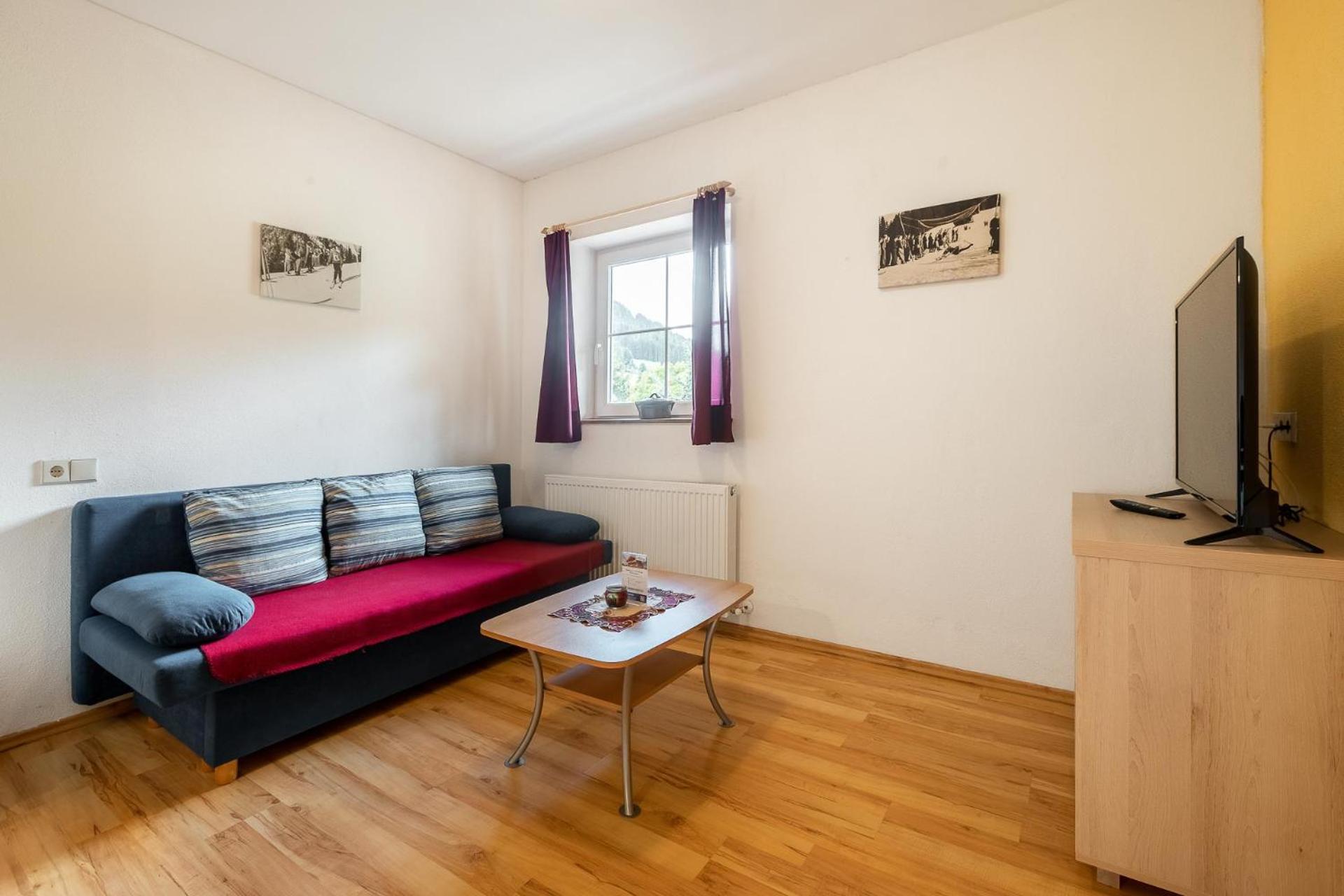 Two-Bedroom Apartment with Garden photo 1