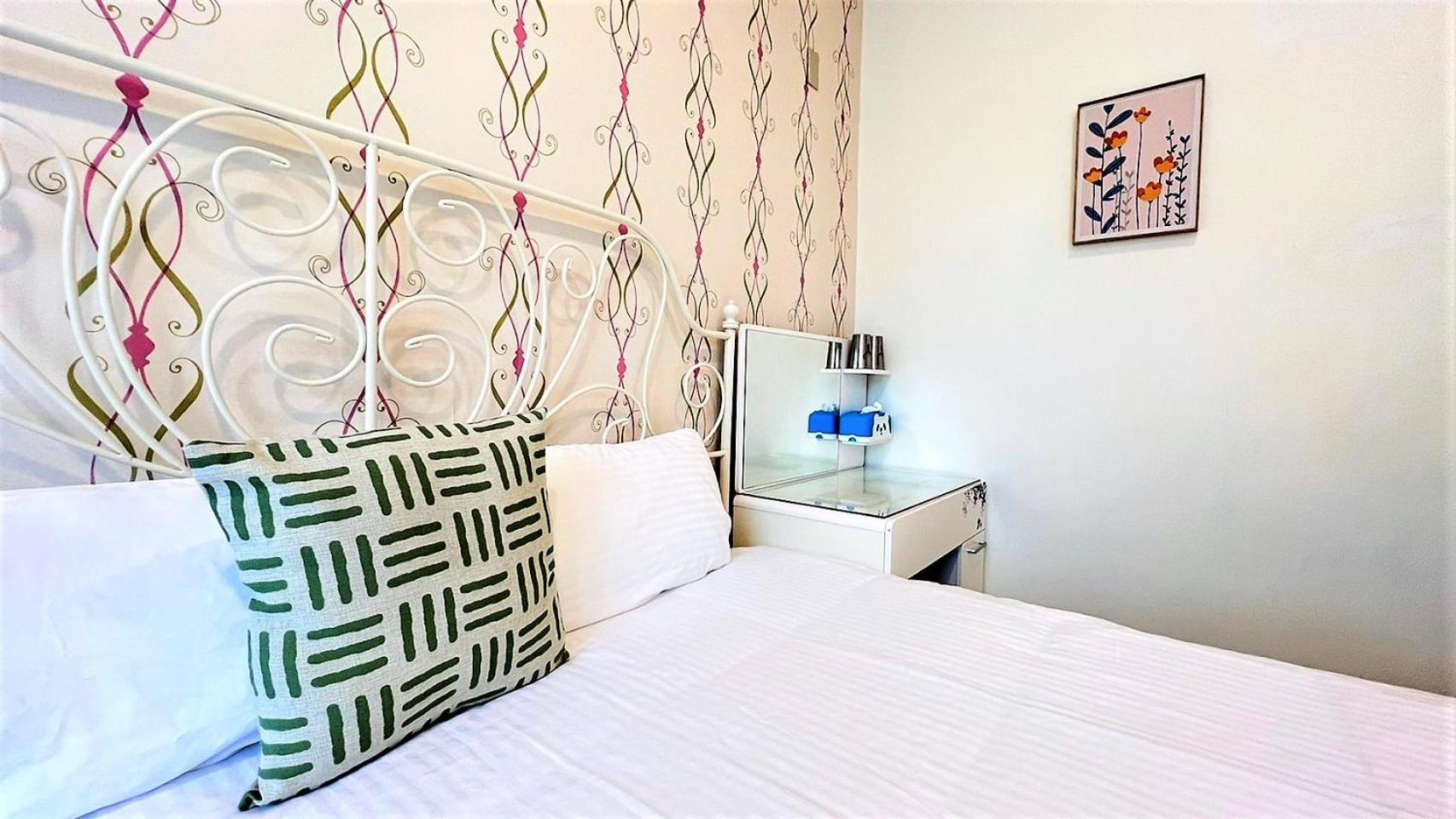 Deluxe Queen Room photo 3