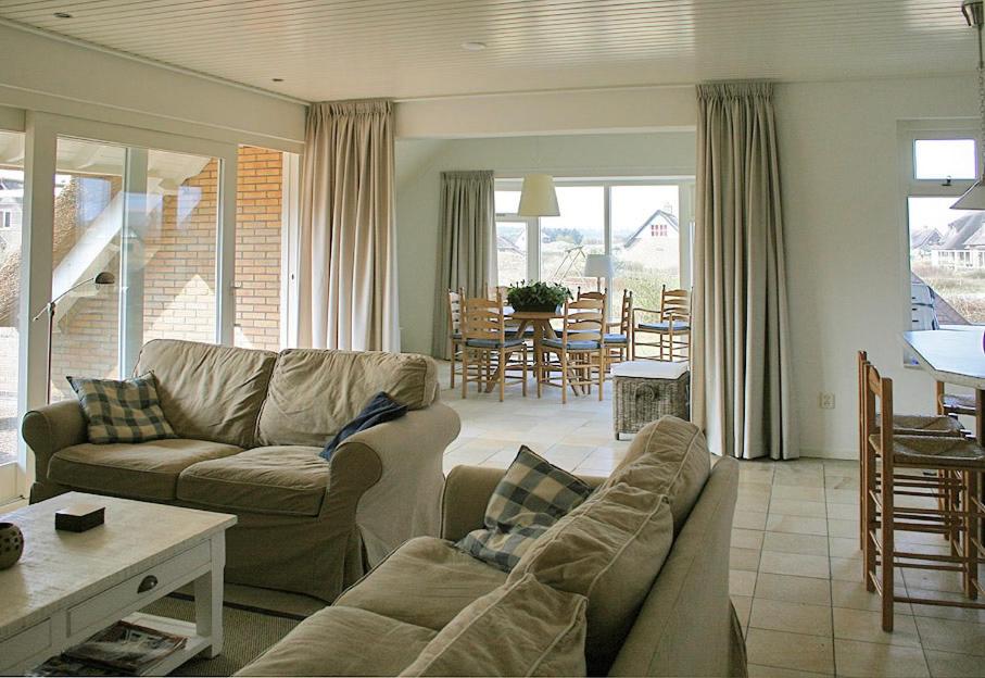 Three-Bedroom Villa photo 1