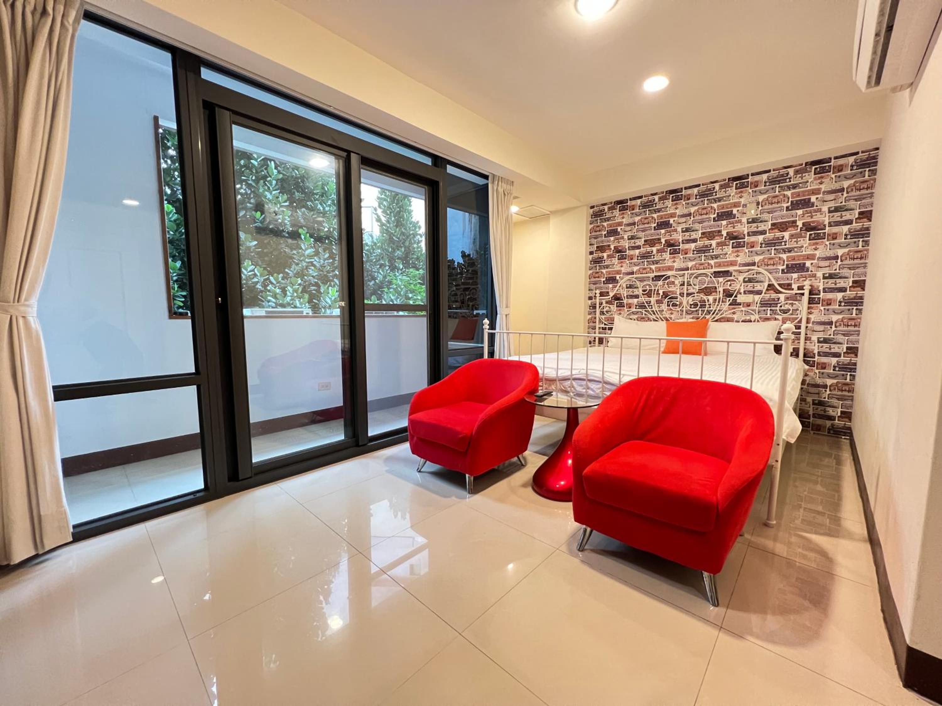 Deluxe Double Room with Balcony photo 1