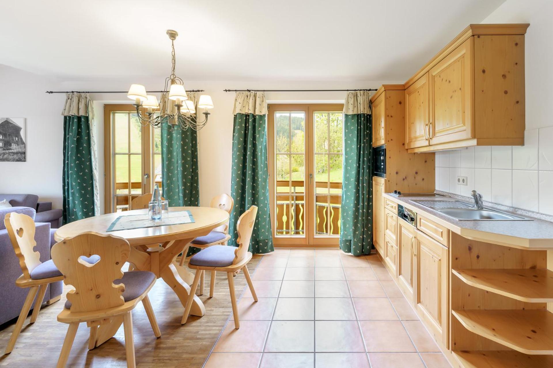 Deluxe Family Suite