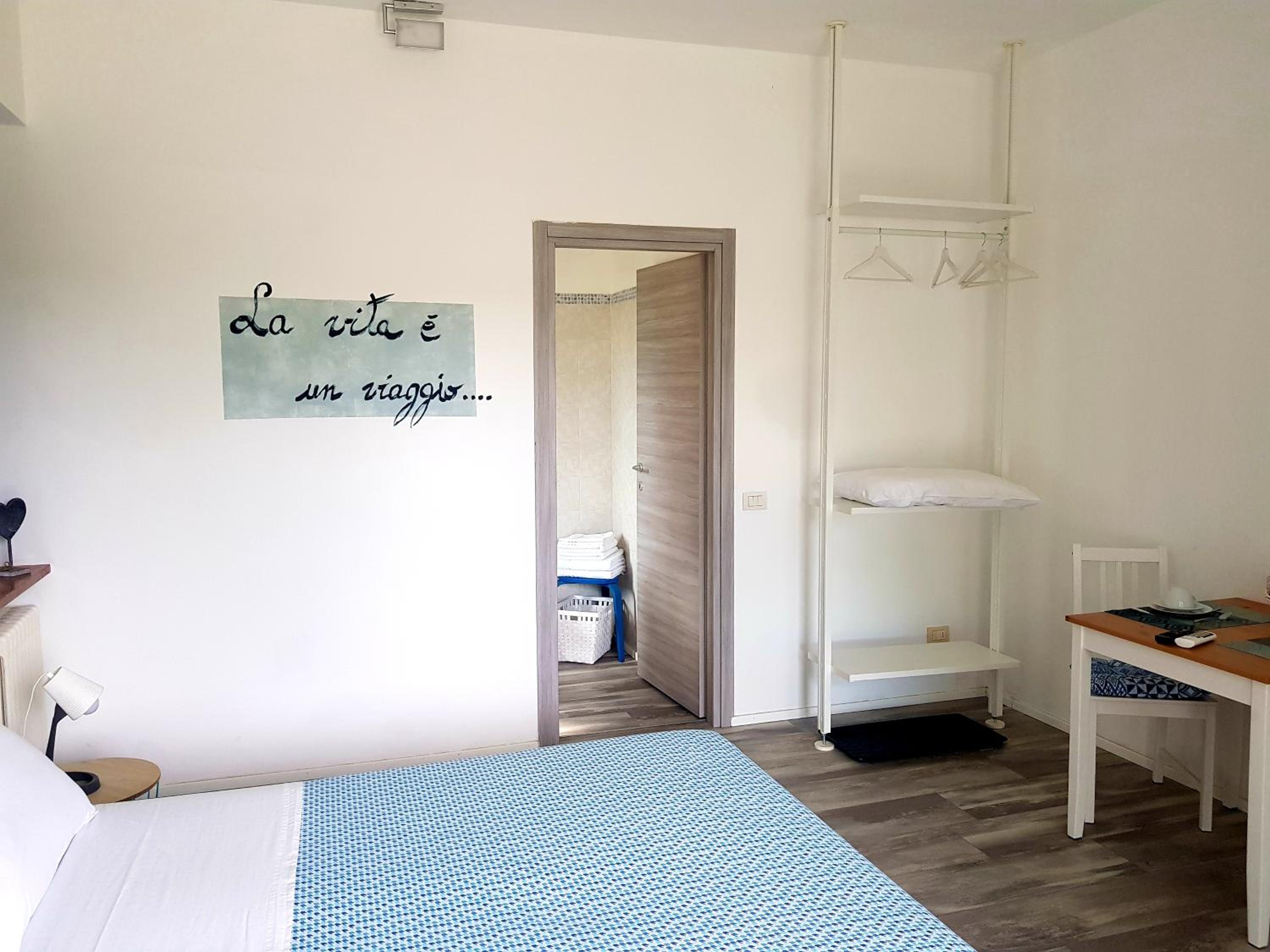 Deluxe Double or Twin Room - Photo 32