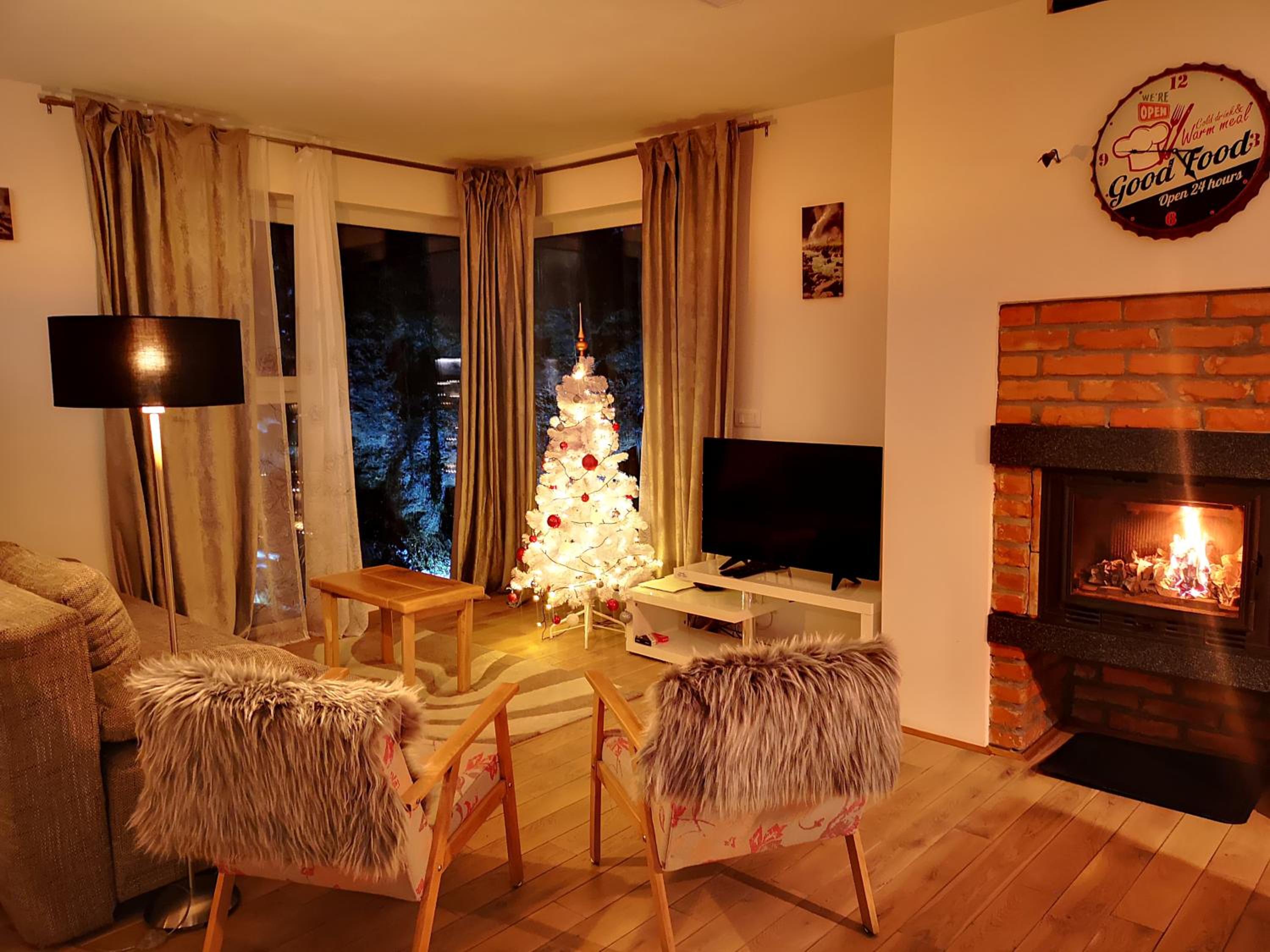 Two-Bedroom Apartment with Terrace photo 3