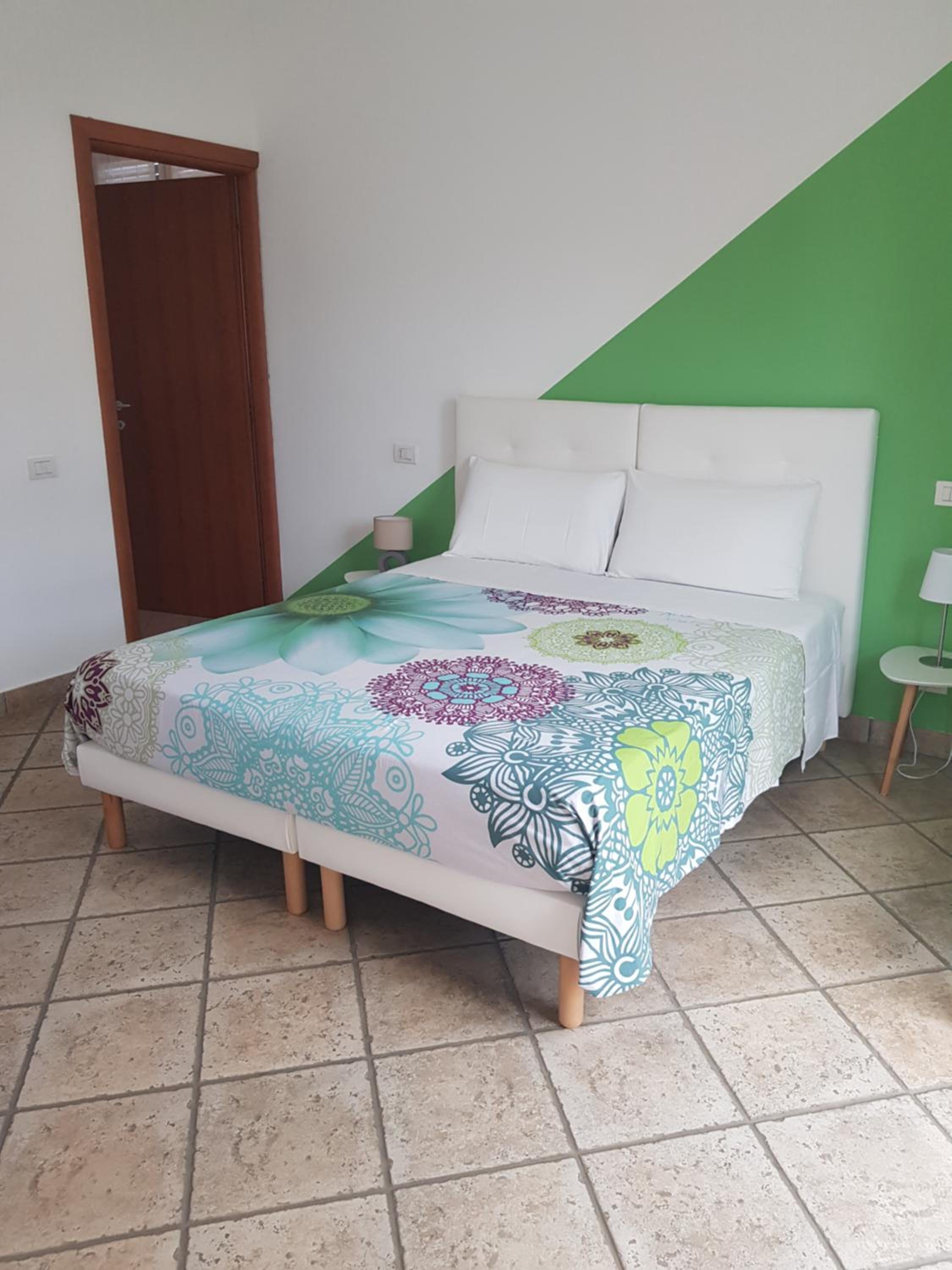 Double or Twin Room - Photo 5