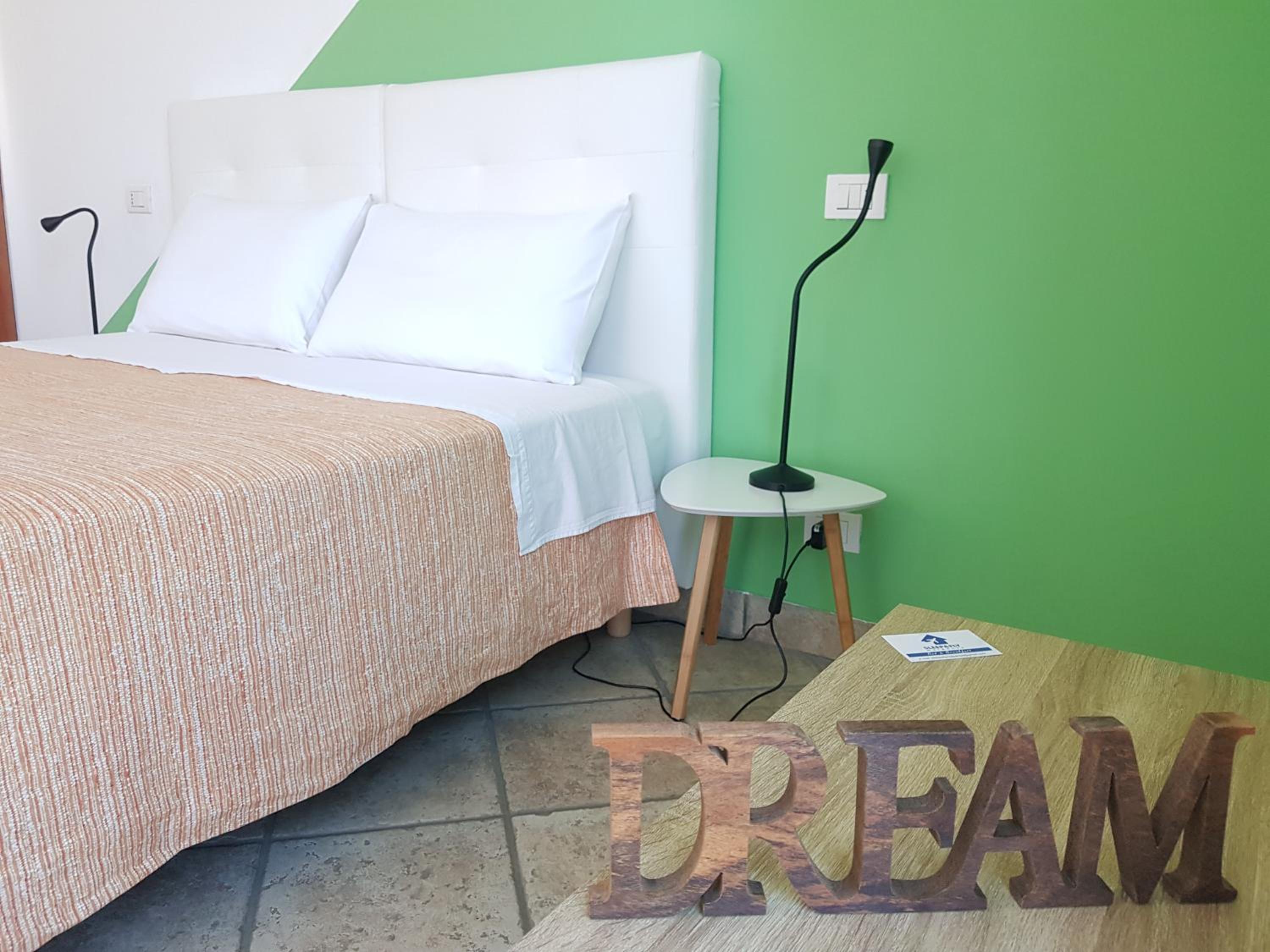 Double or Twin Room - Photo 7