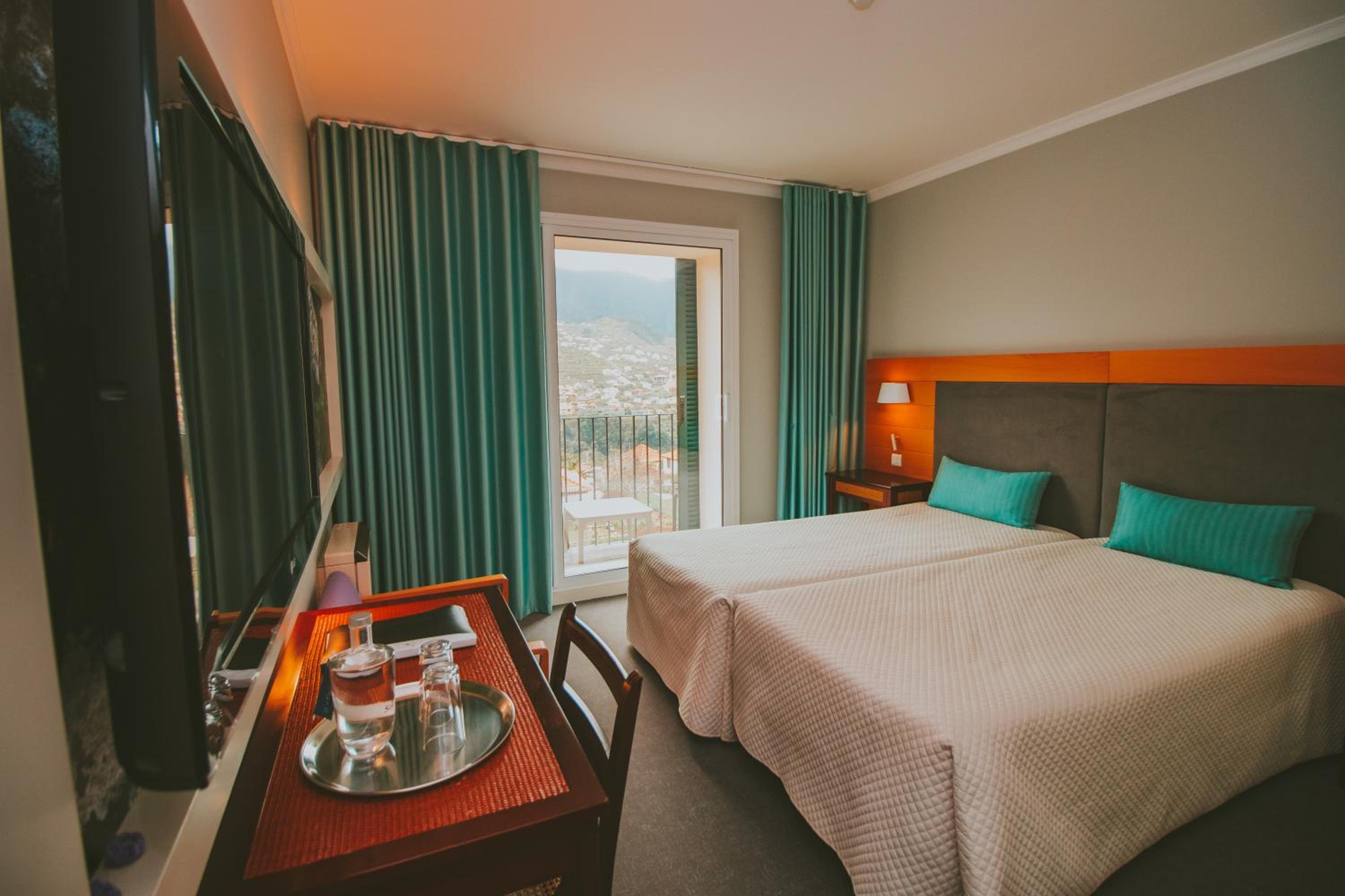 Twin Room with View