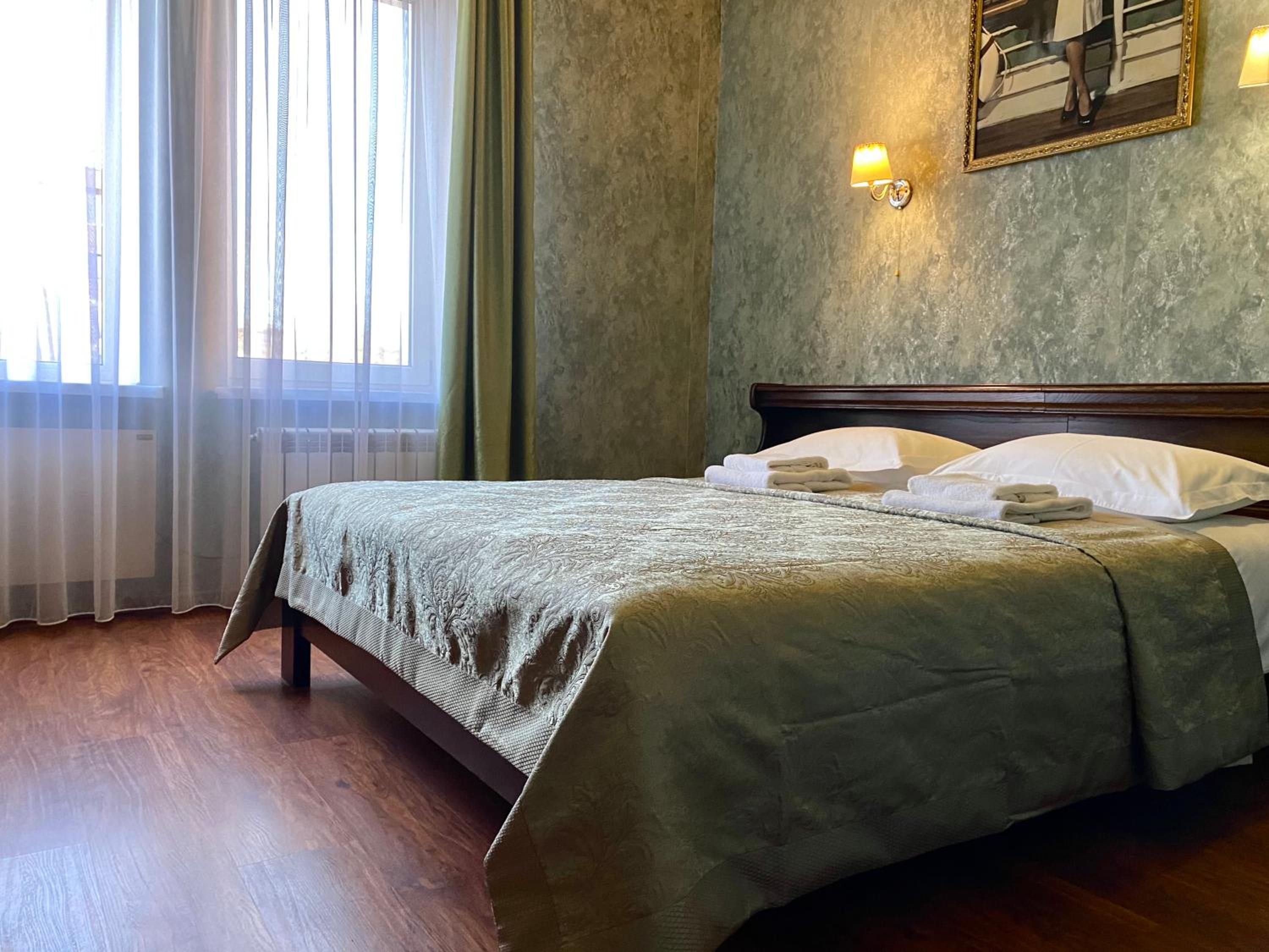 Deluxe King Room