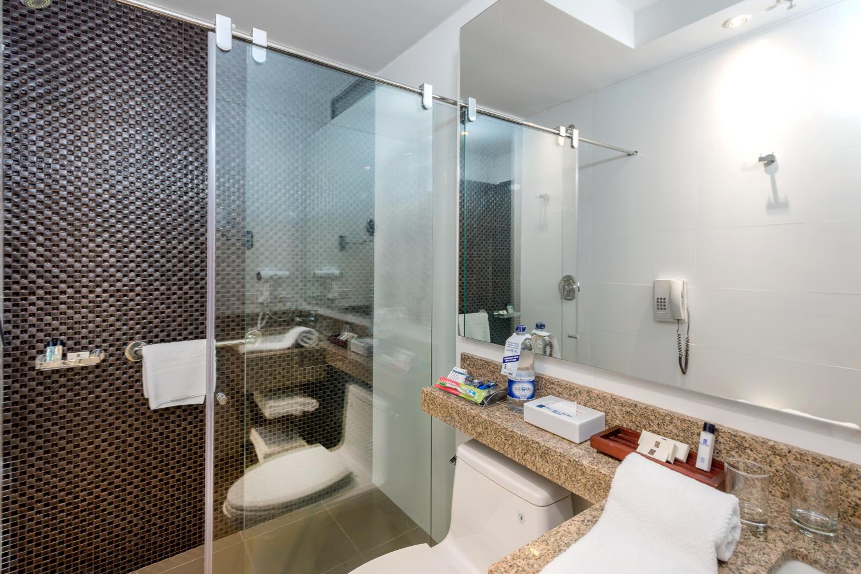 Superior King Room - Photo 4