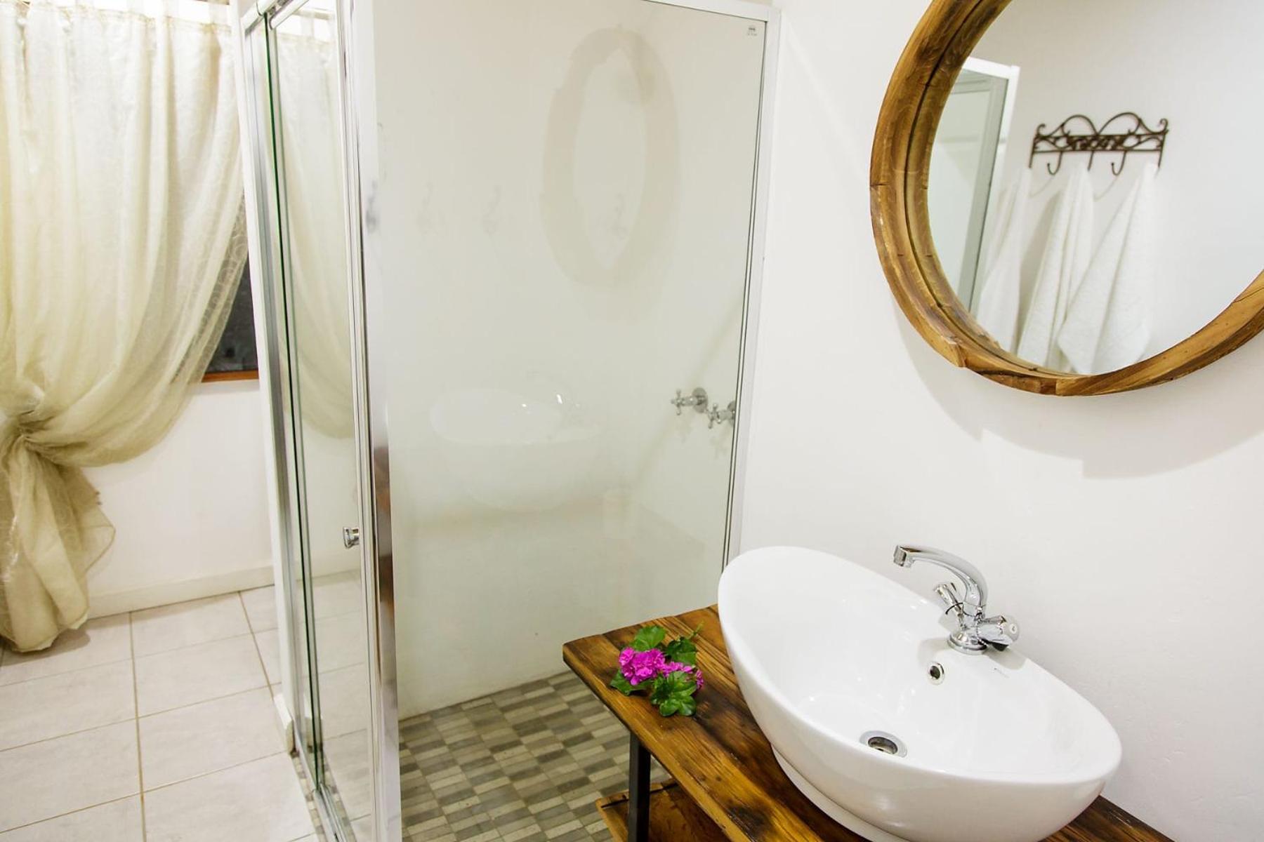 Deluxe Family Suite photo 2