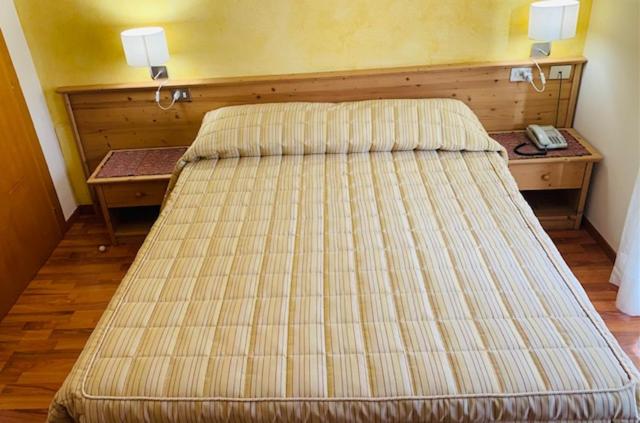 Double or Twin Room - Photo 2