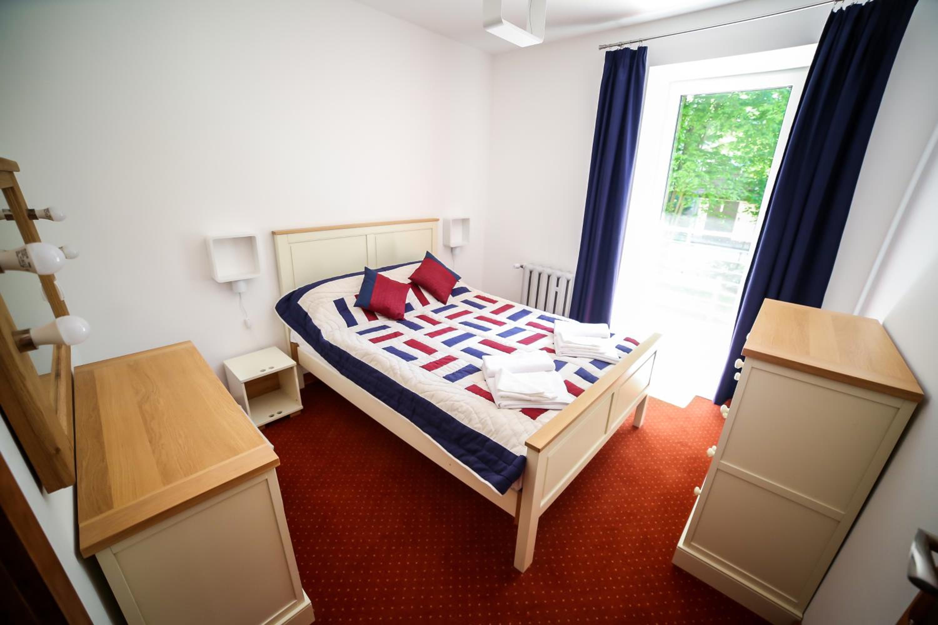 Two-Bedroom Apartment - Photo 6