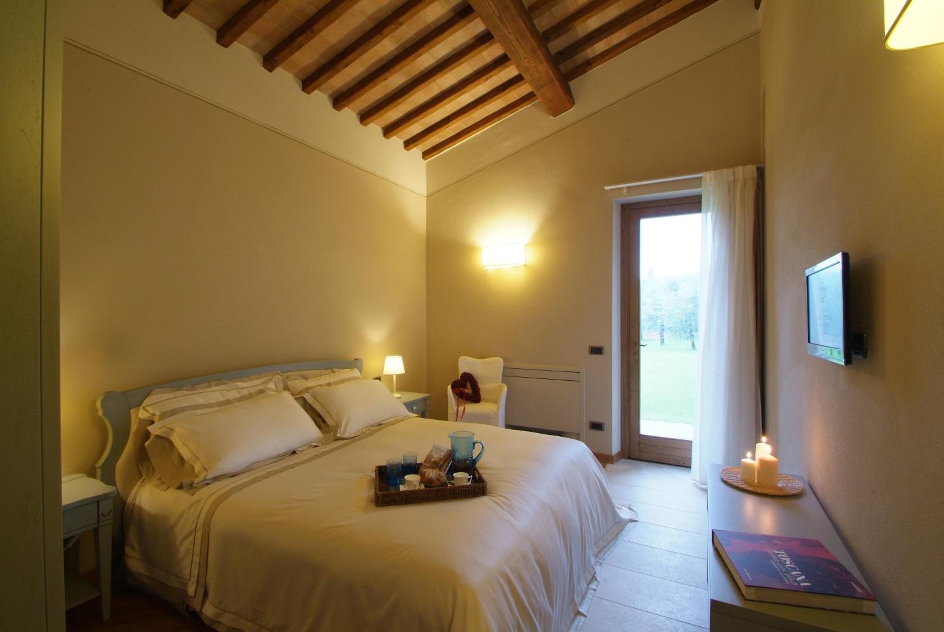 Two-Bedroom Apartment - Split Level