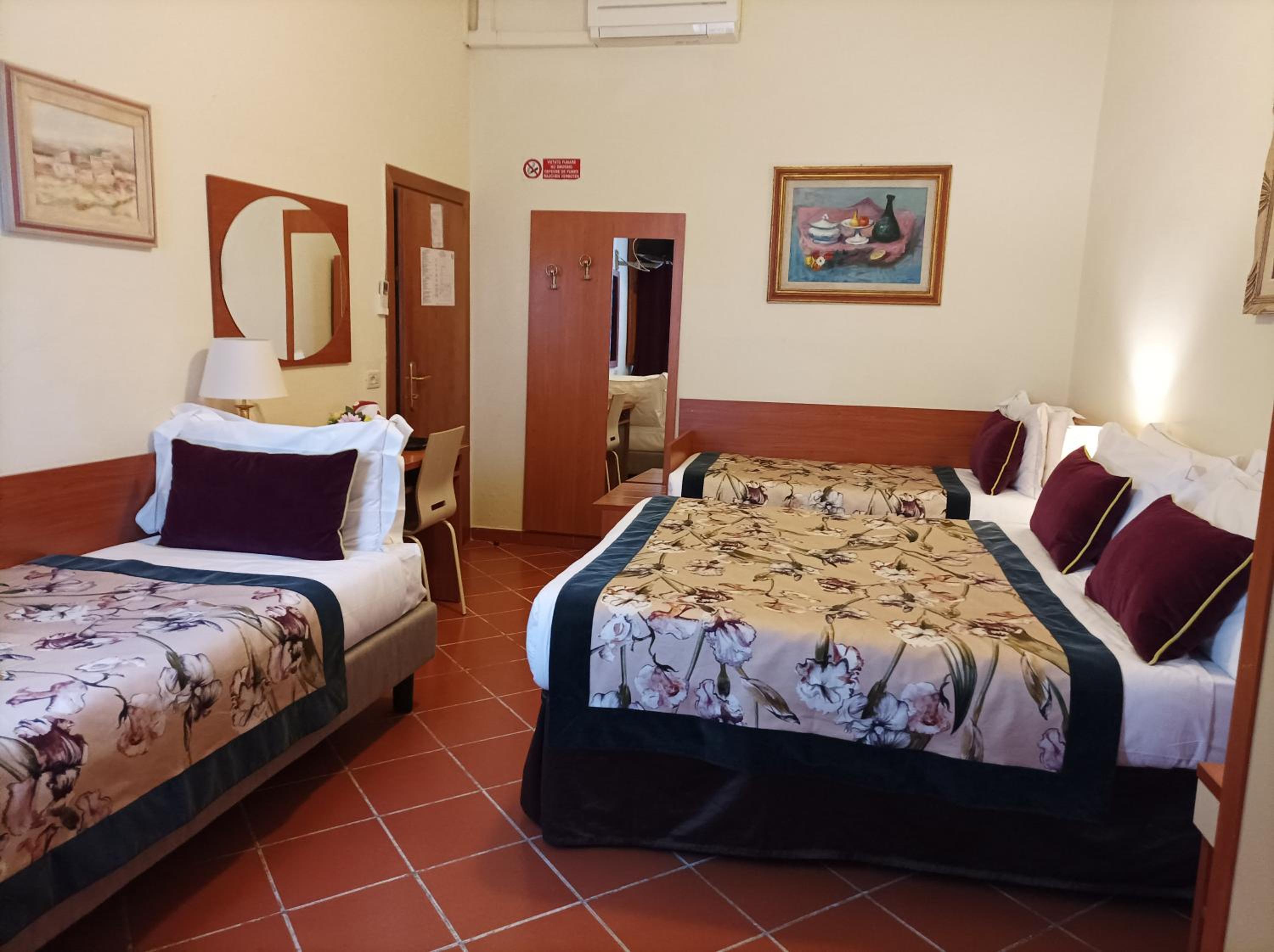 Economy Quadruple Room - access with stairs