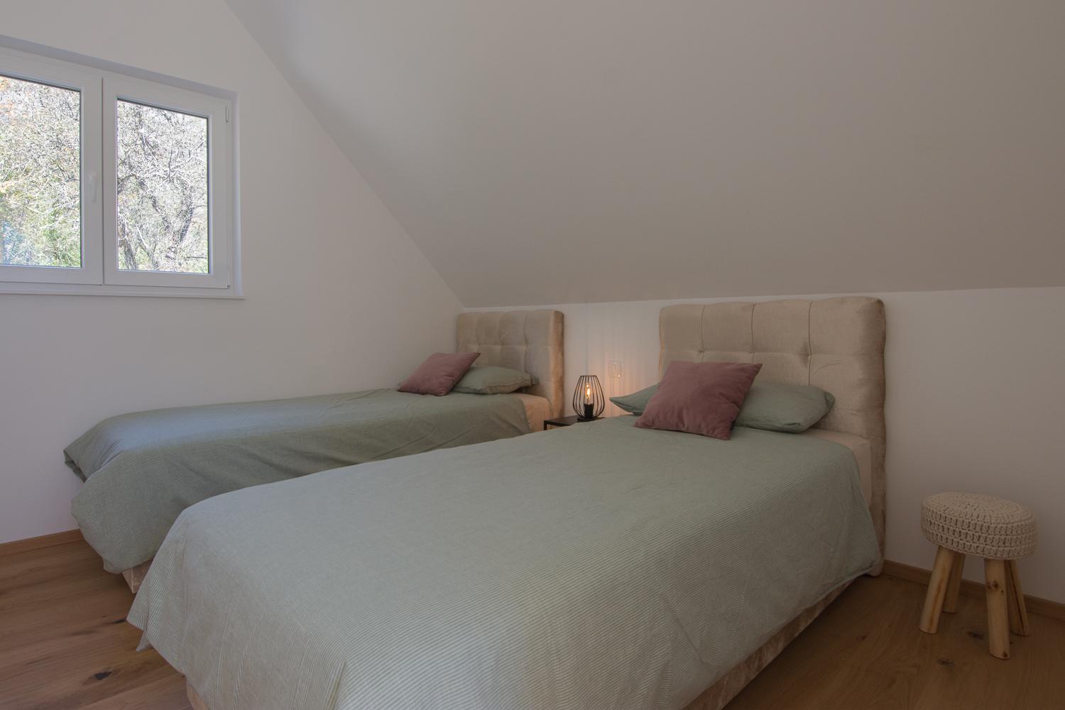 Three-Bedroom Chalet photo 1