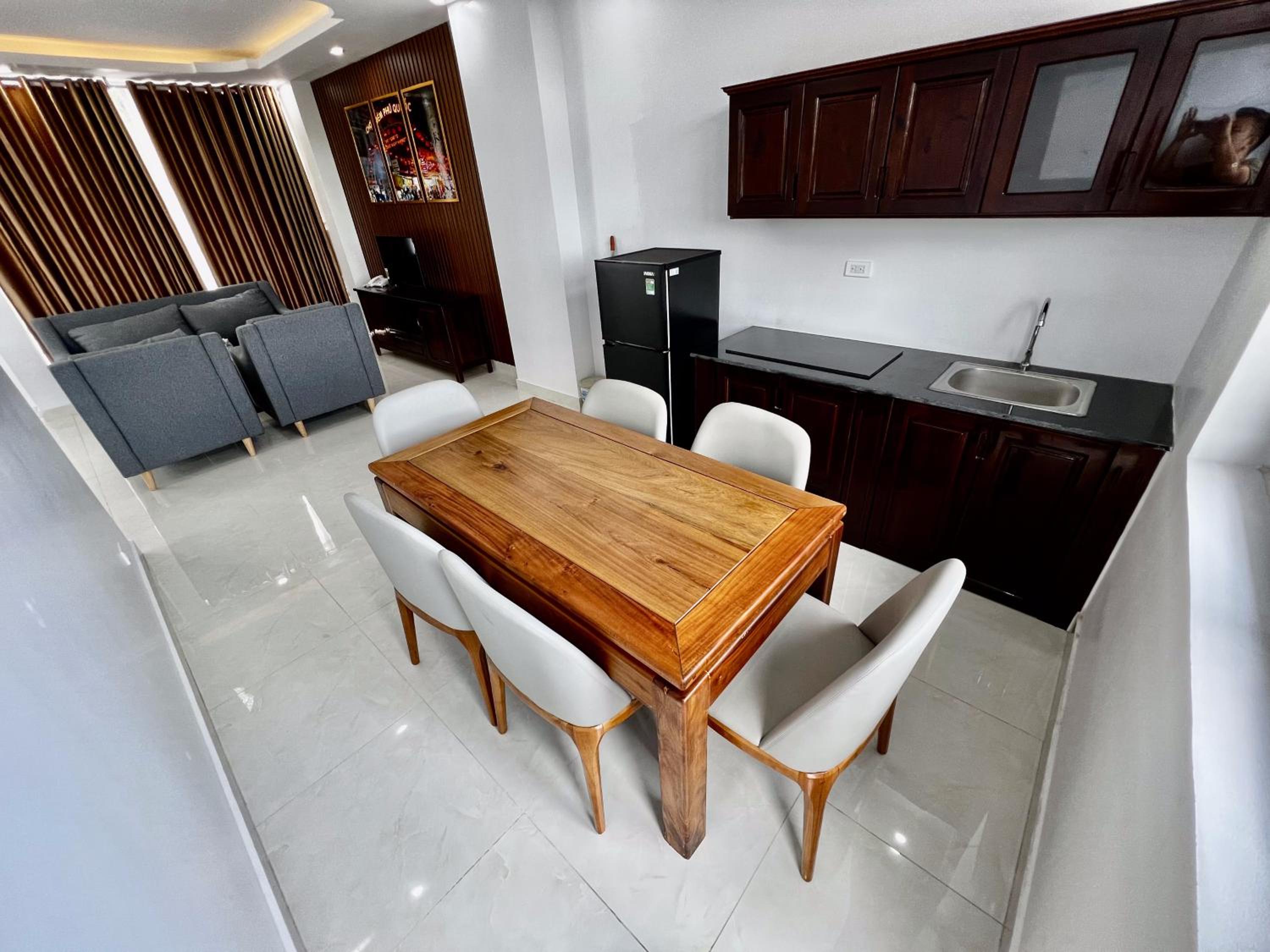 Two-Bedroom Apartment - Photo 4