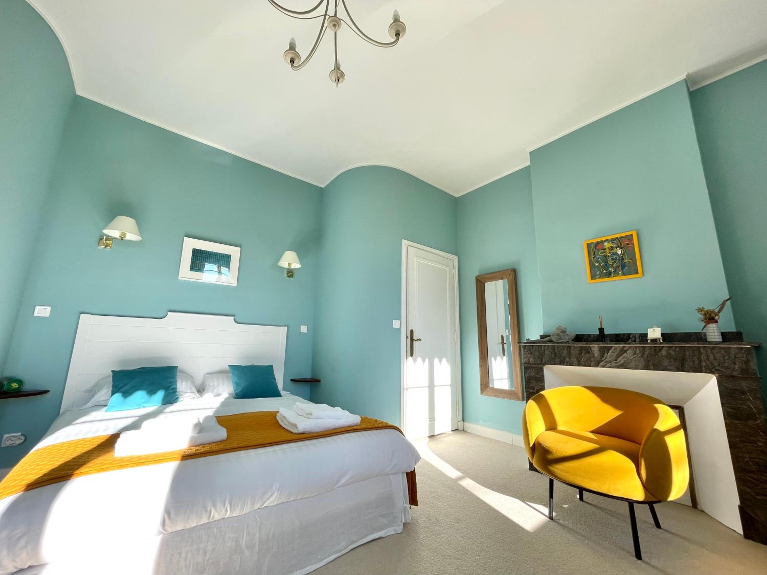 Double Room with Private Bathroom photo 3