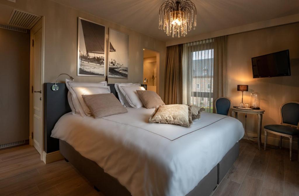 Comfort Room - Photo 2