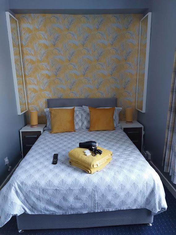 Double Room Ensuite - Photo 6