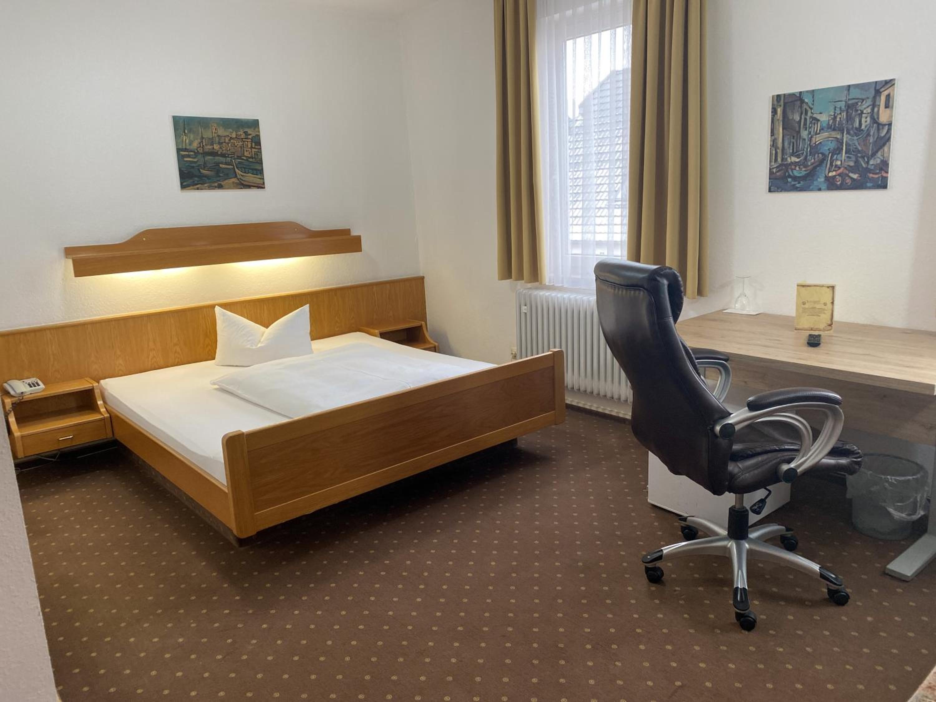 Large Double Room