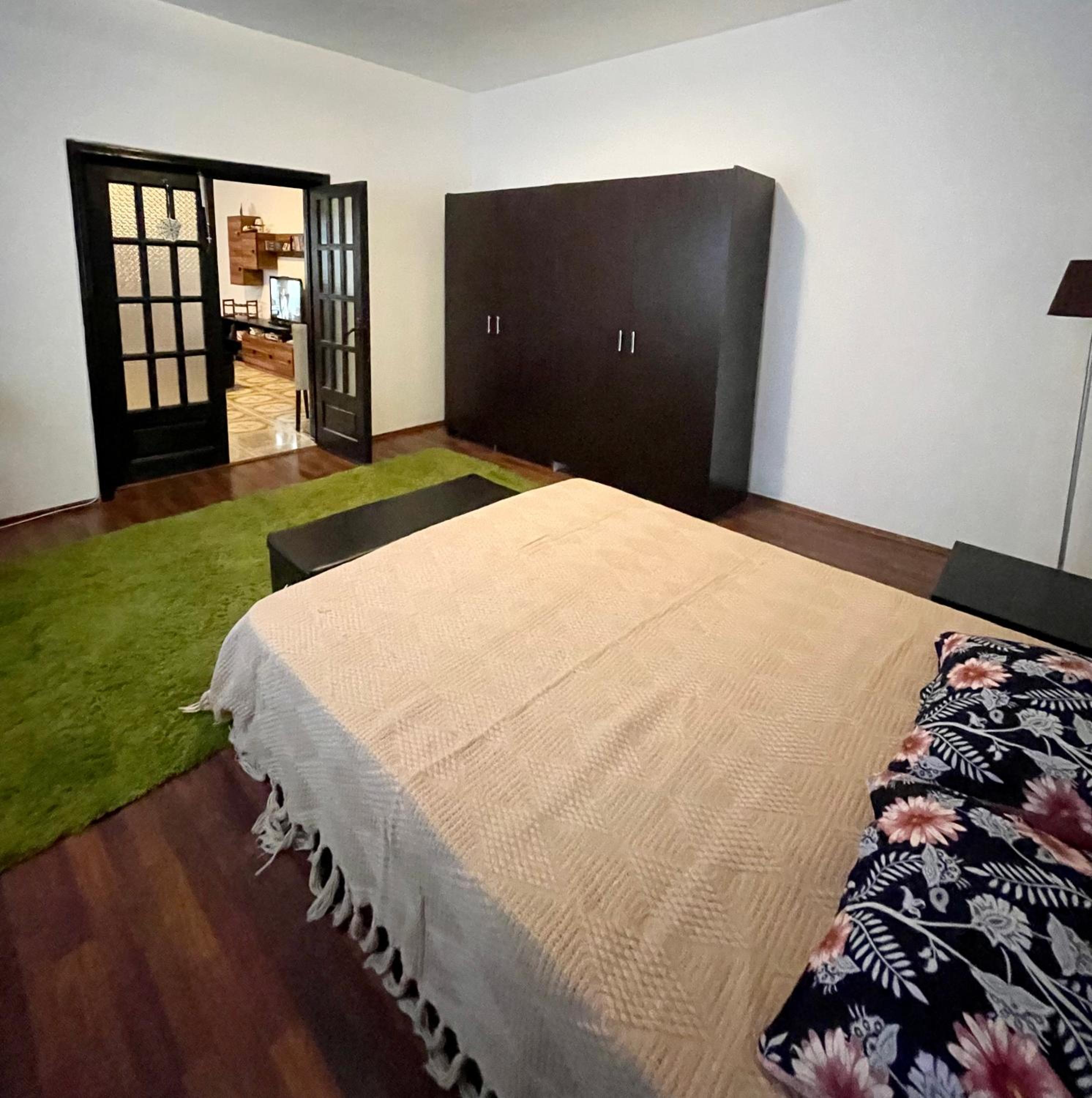 One-Bedroom Apartment - Photo 6
