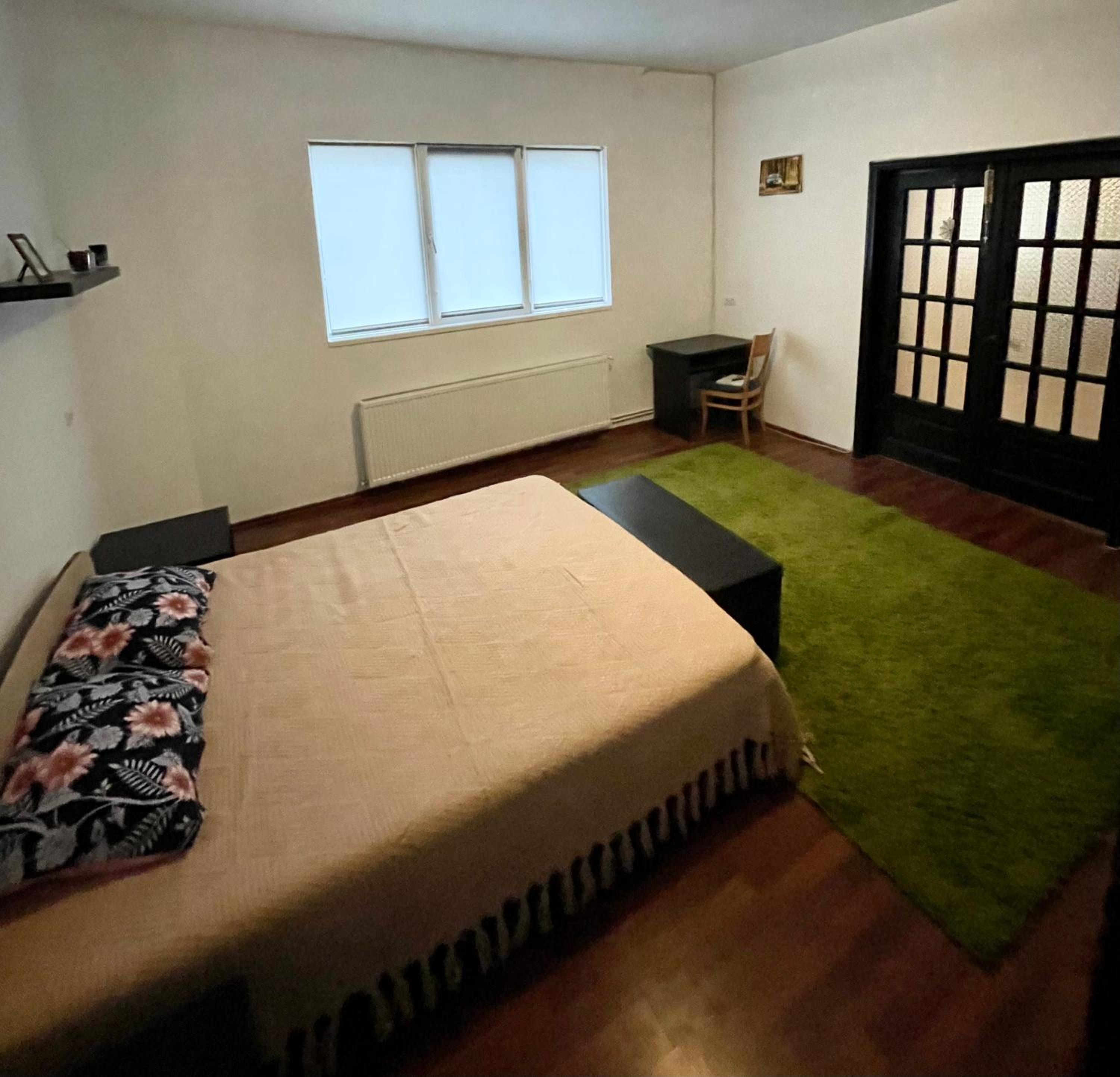 One-Bedroom Apartment - Photo 4