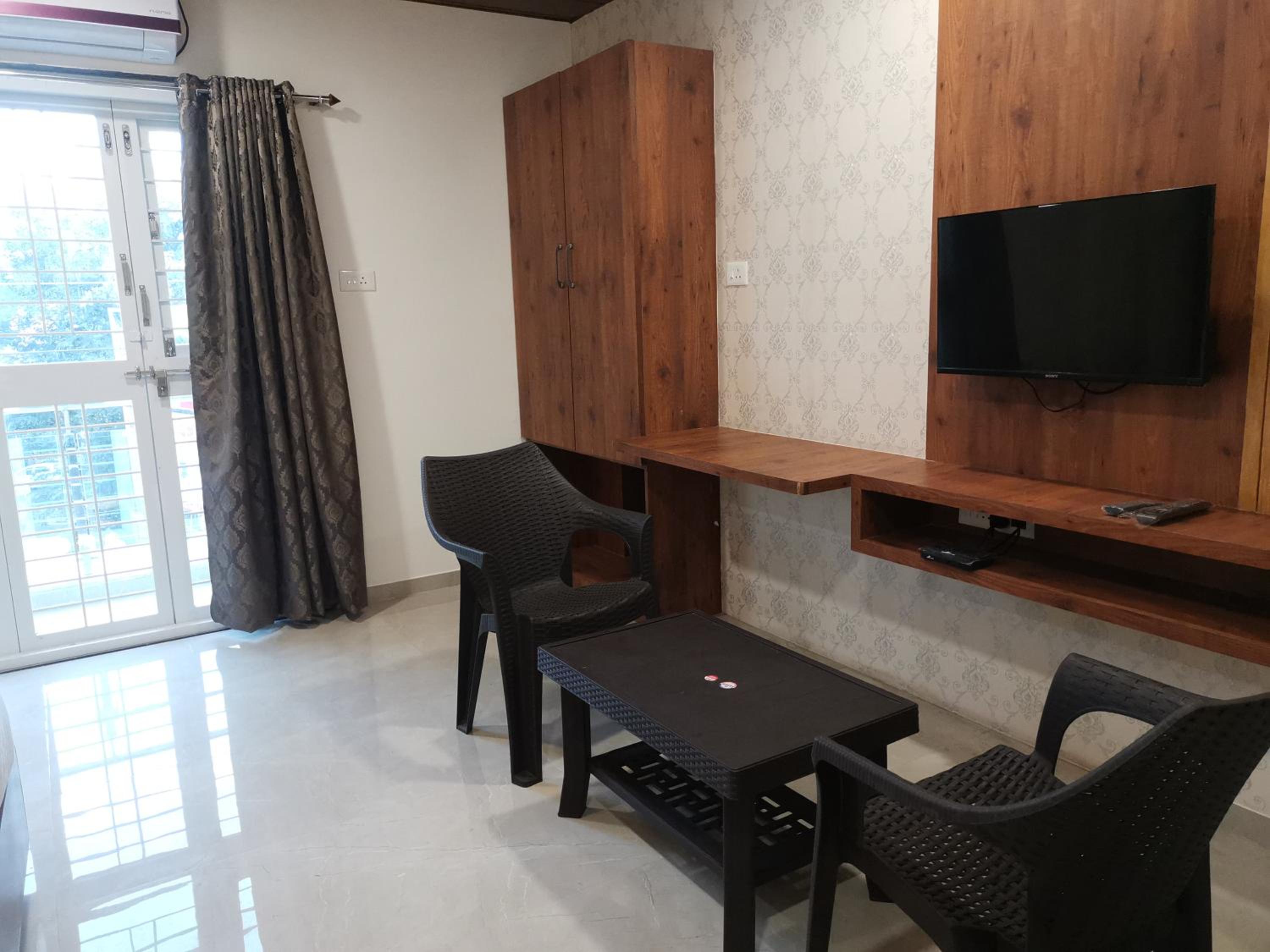 Family Non AC Room - Photo 6