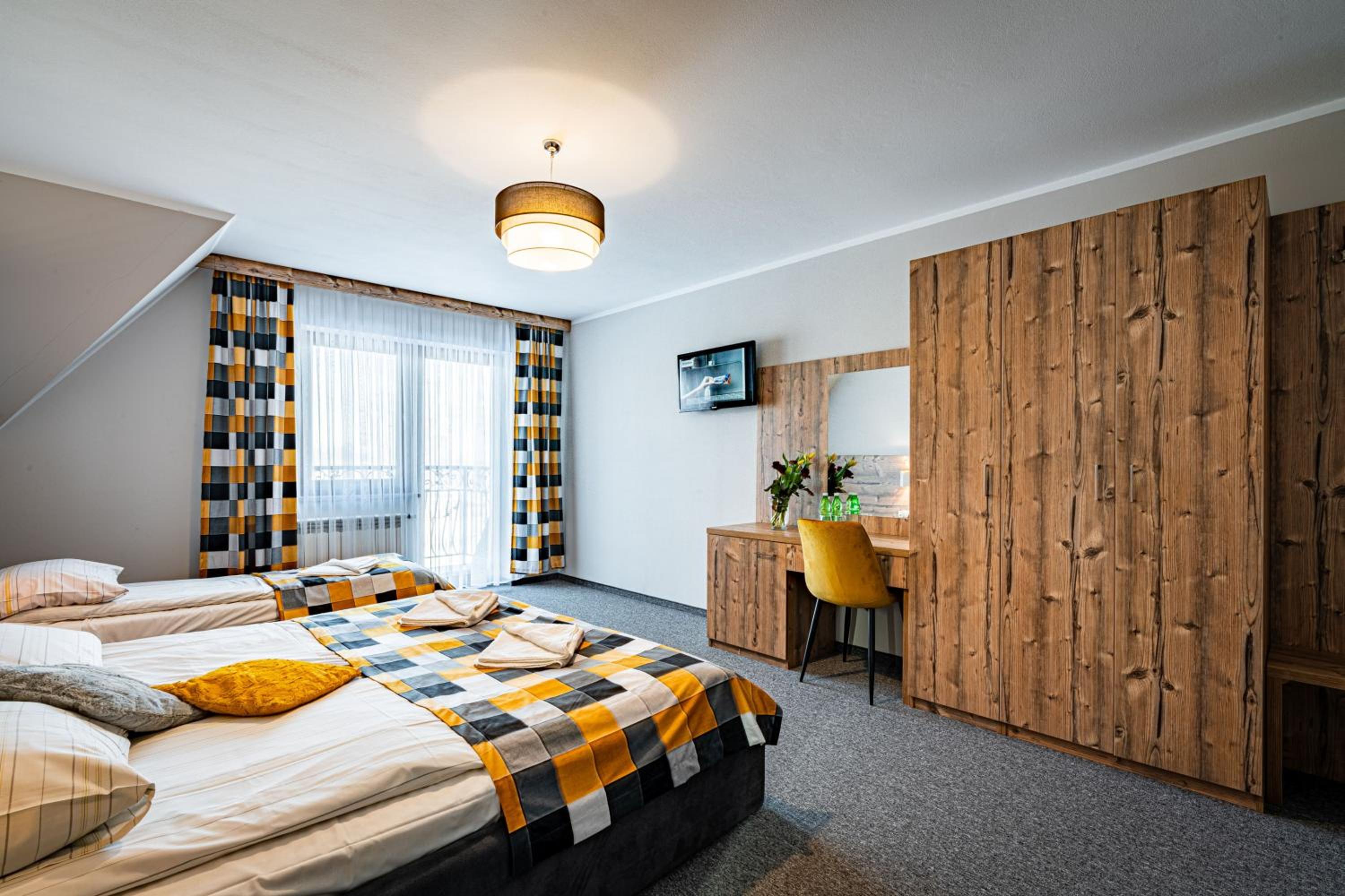 Superior Triple Room photo 2