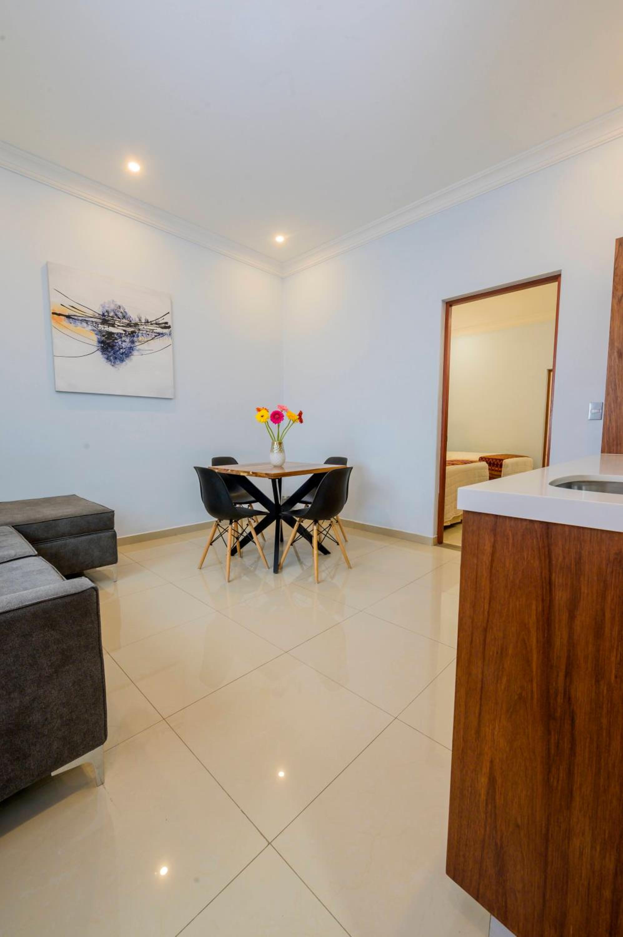Deluxe Junior Suite - Photo 10