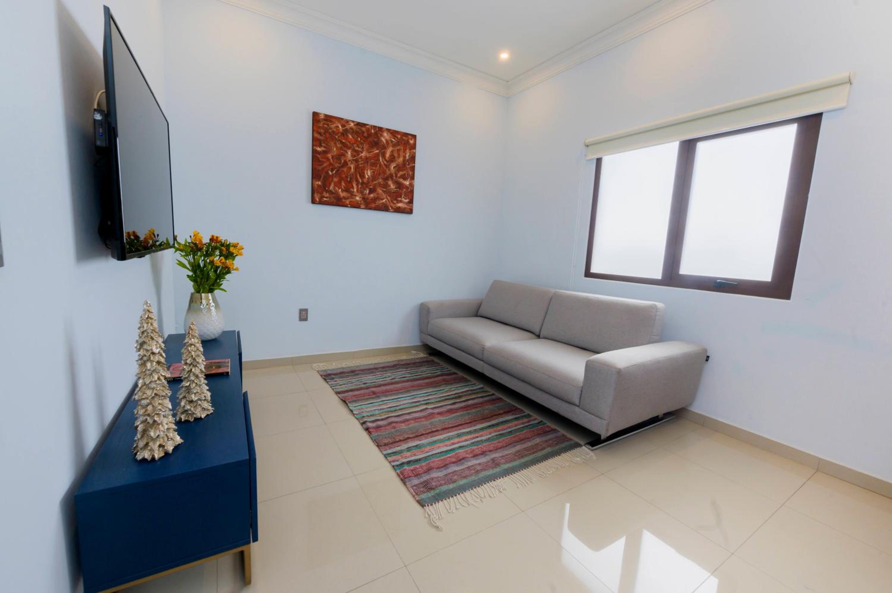 Standard Suite - Photo 4