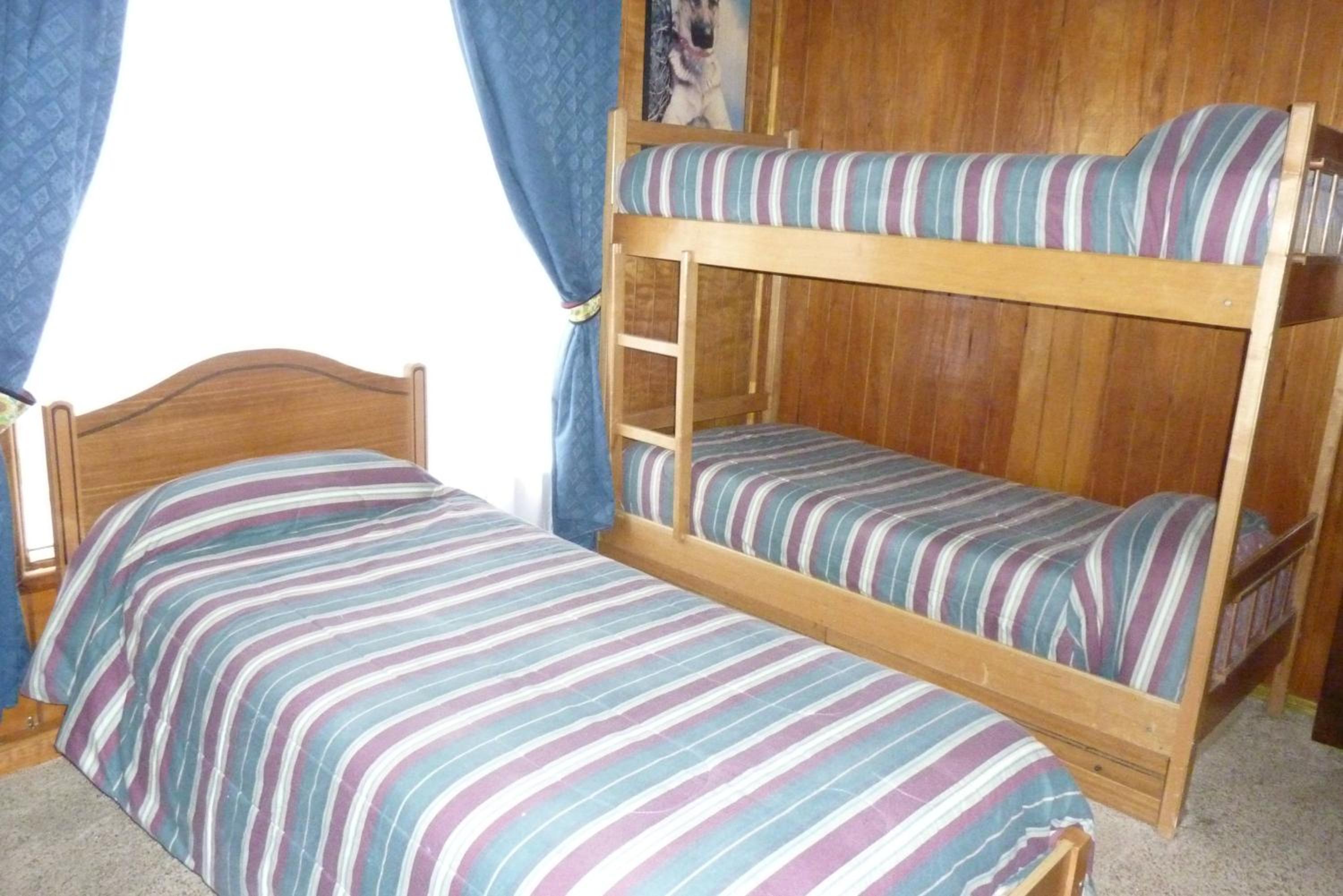 Mixed Dormitory Room photo 3