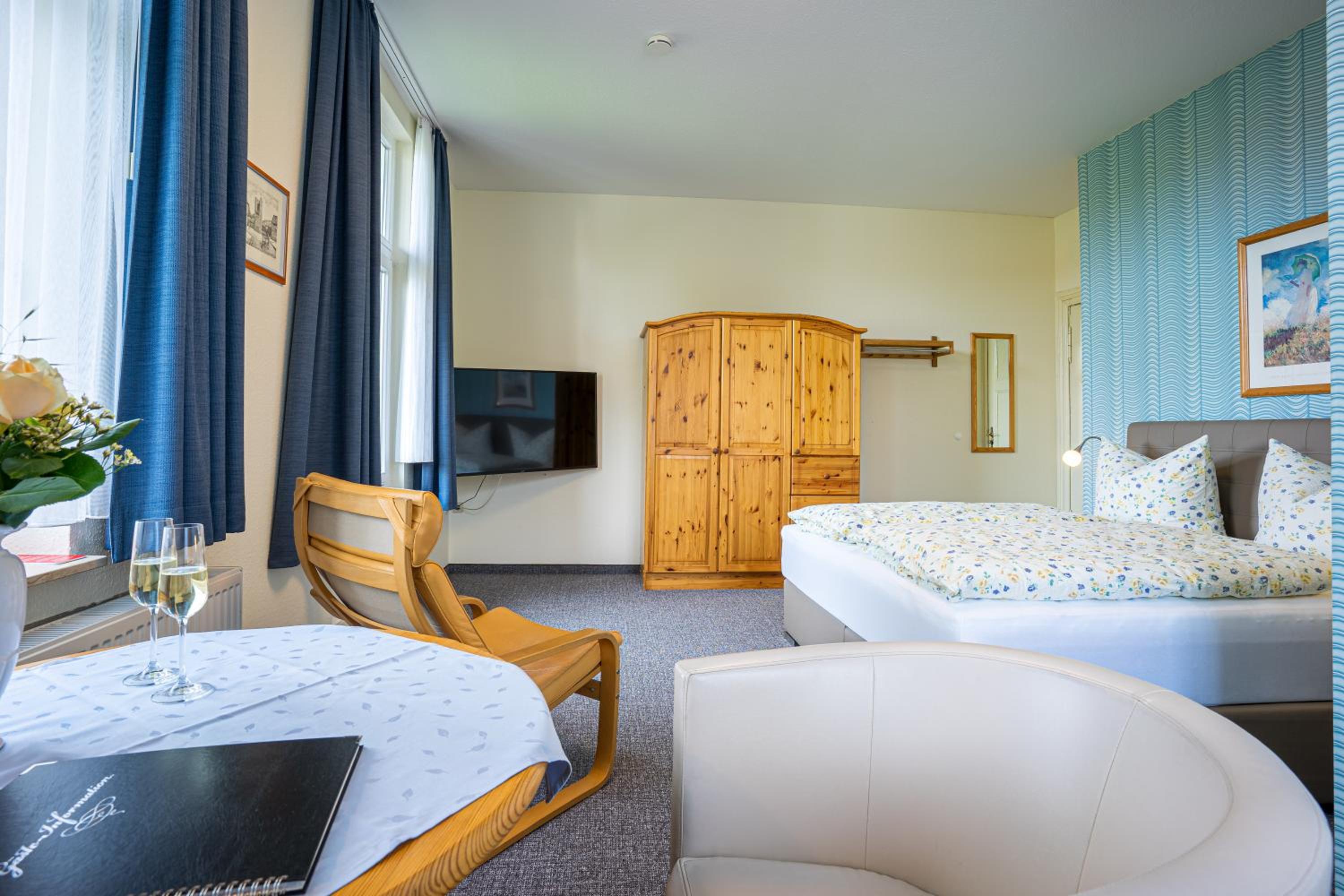 Double Room with Balcony photo 2