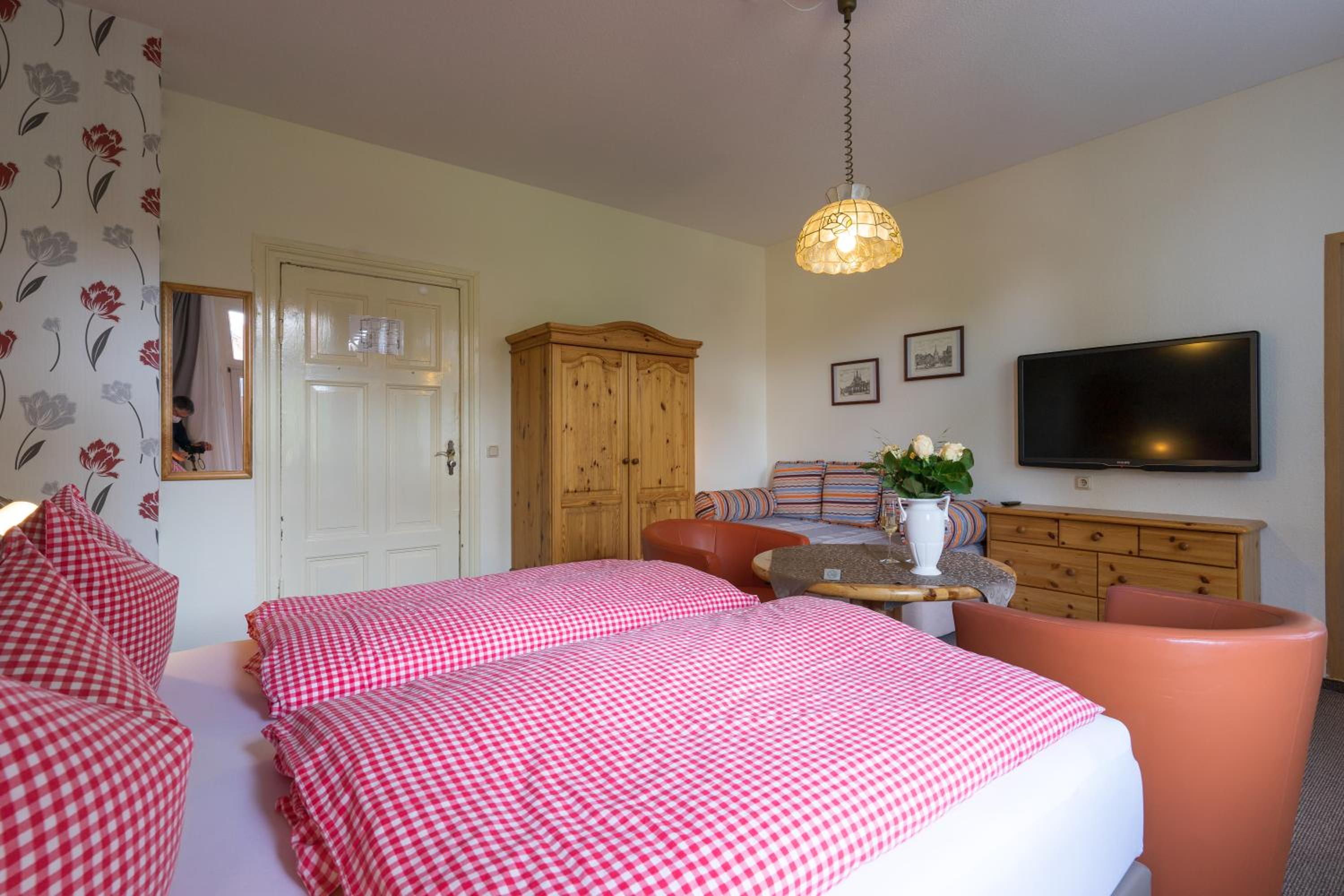 Double Room with Balcony photo 3