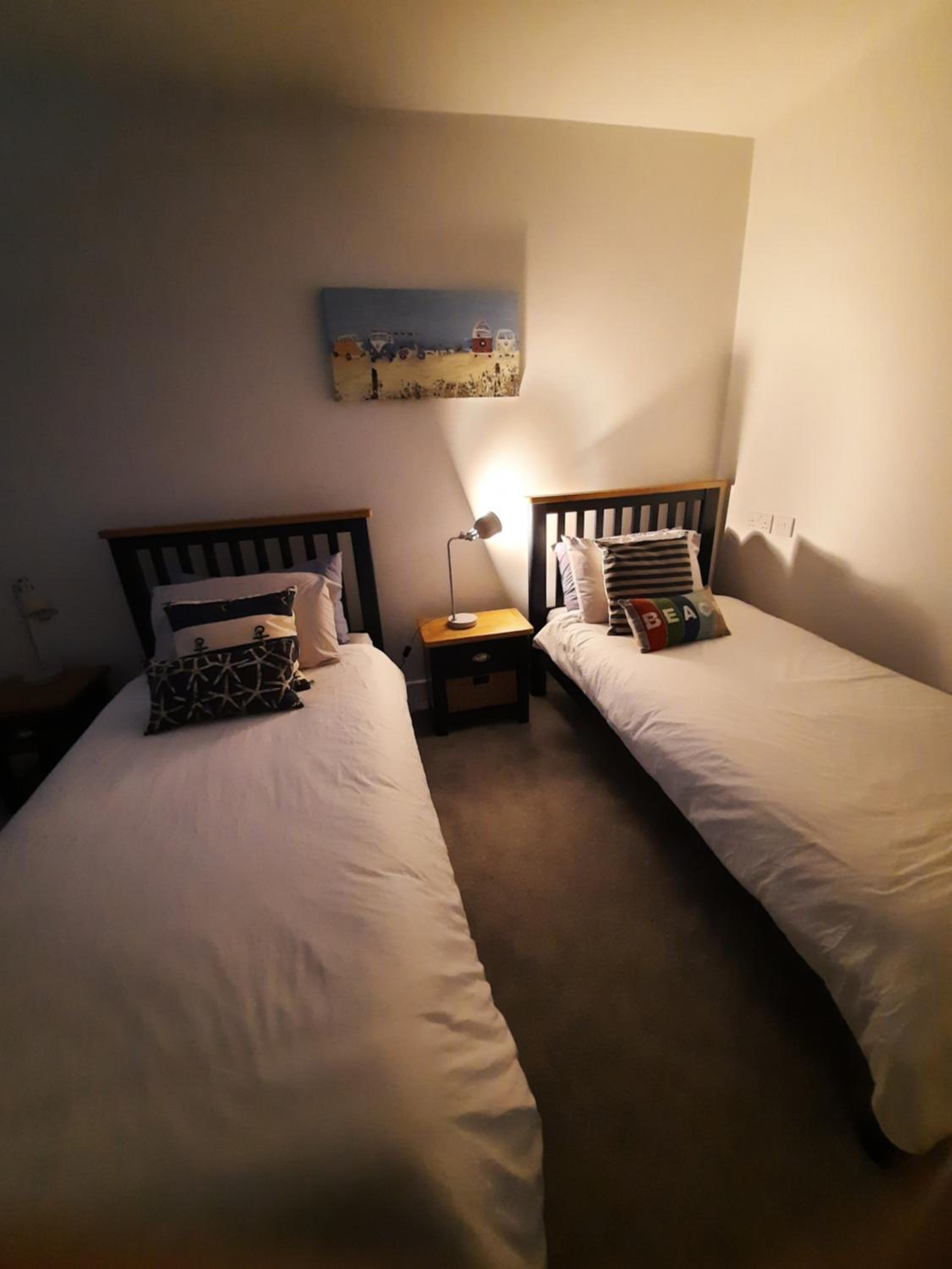 Two-Bedroom Apartment - Photo 7