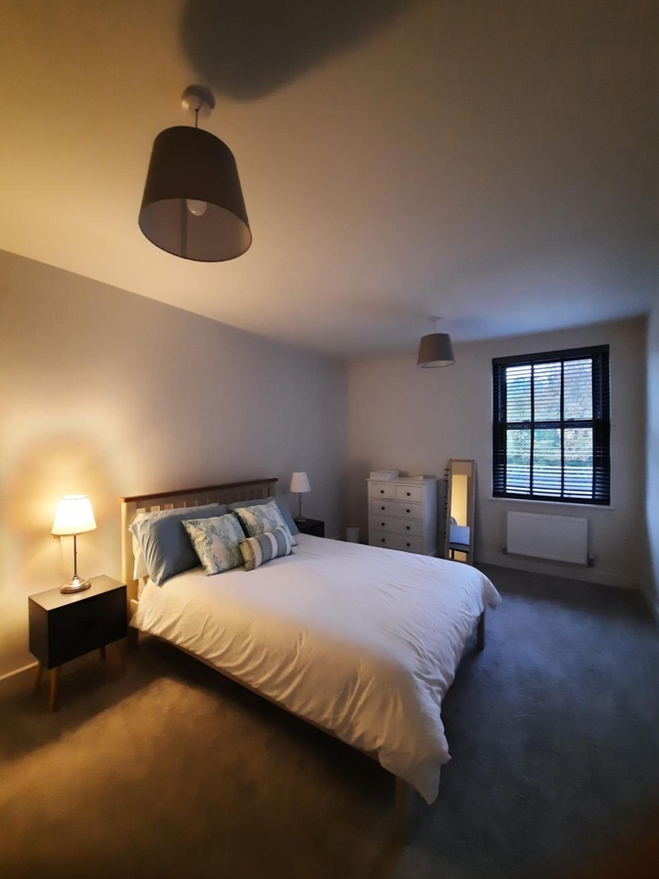 Two-Bedroom Apartment - Photo 6