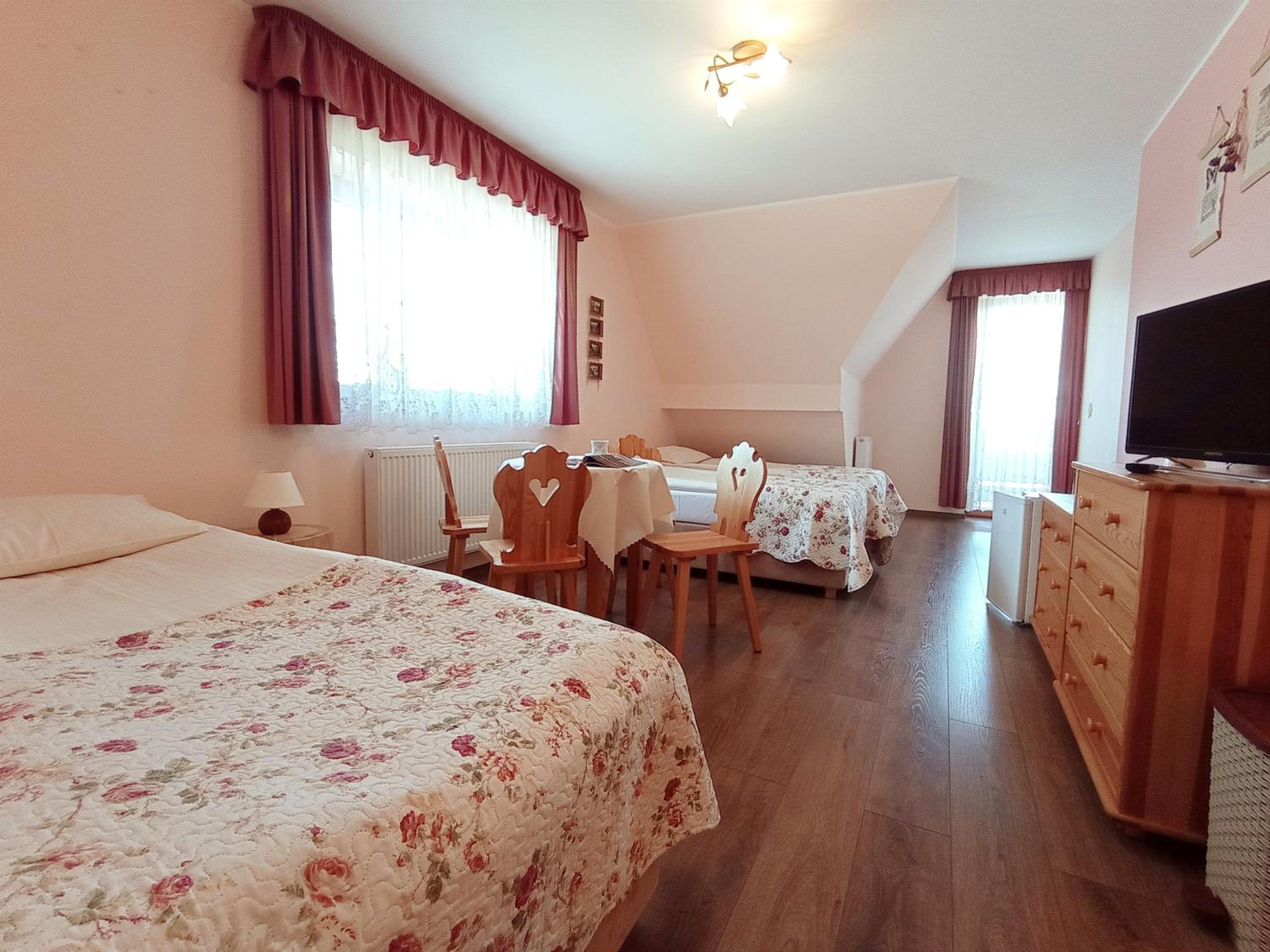 Deluxe Quadruple Room photo 1
