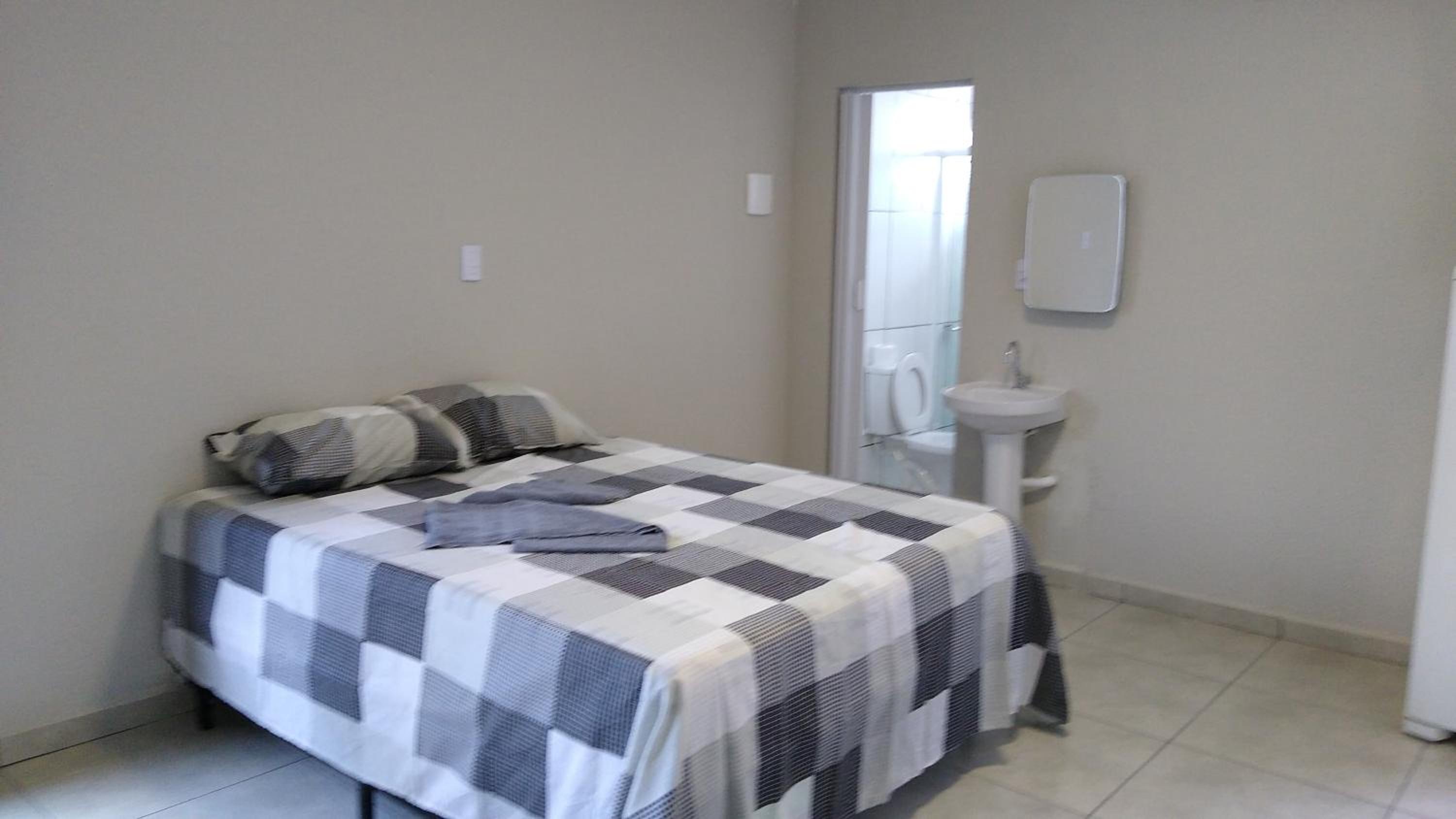 One-Bedroom House photo 3