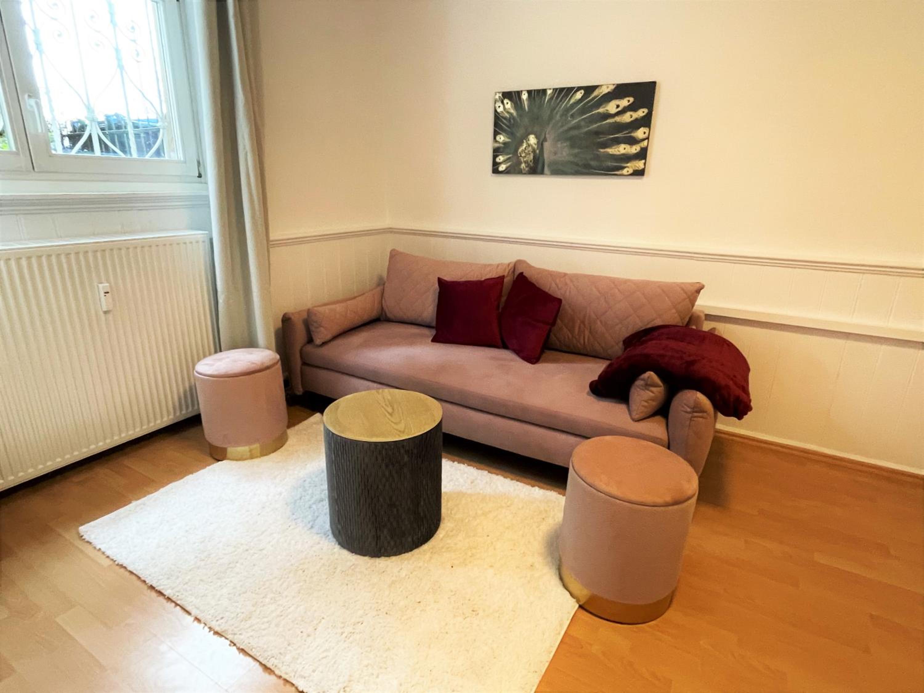 One-Bedroom Apartment - Photo 12