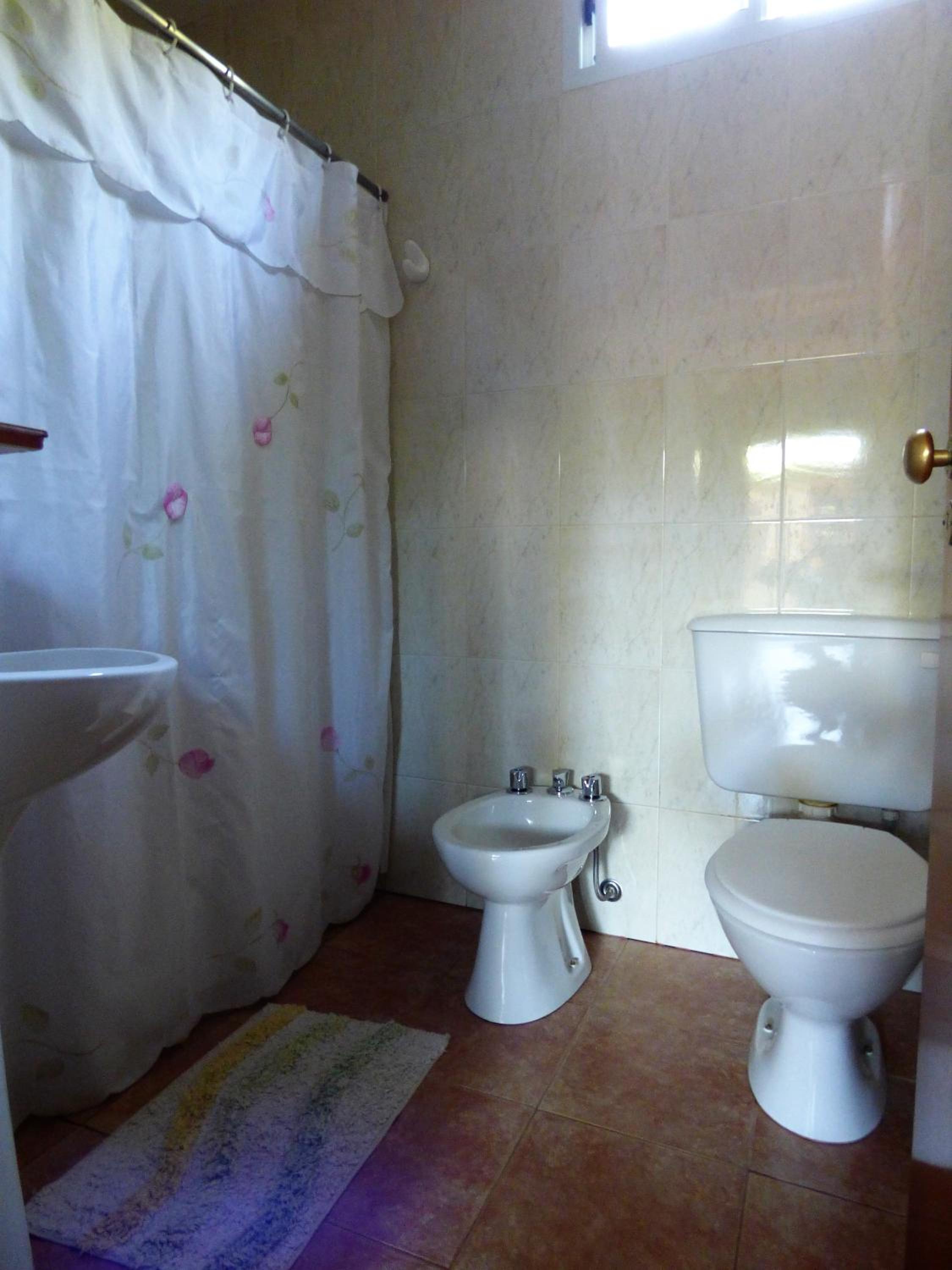 Basic Triple Room photo 2