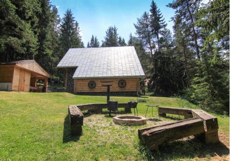 Three-Bedroom Chalet photo 2