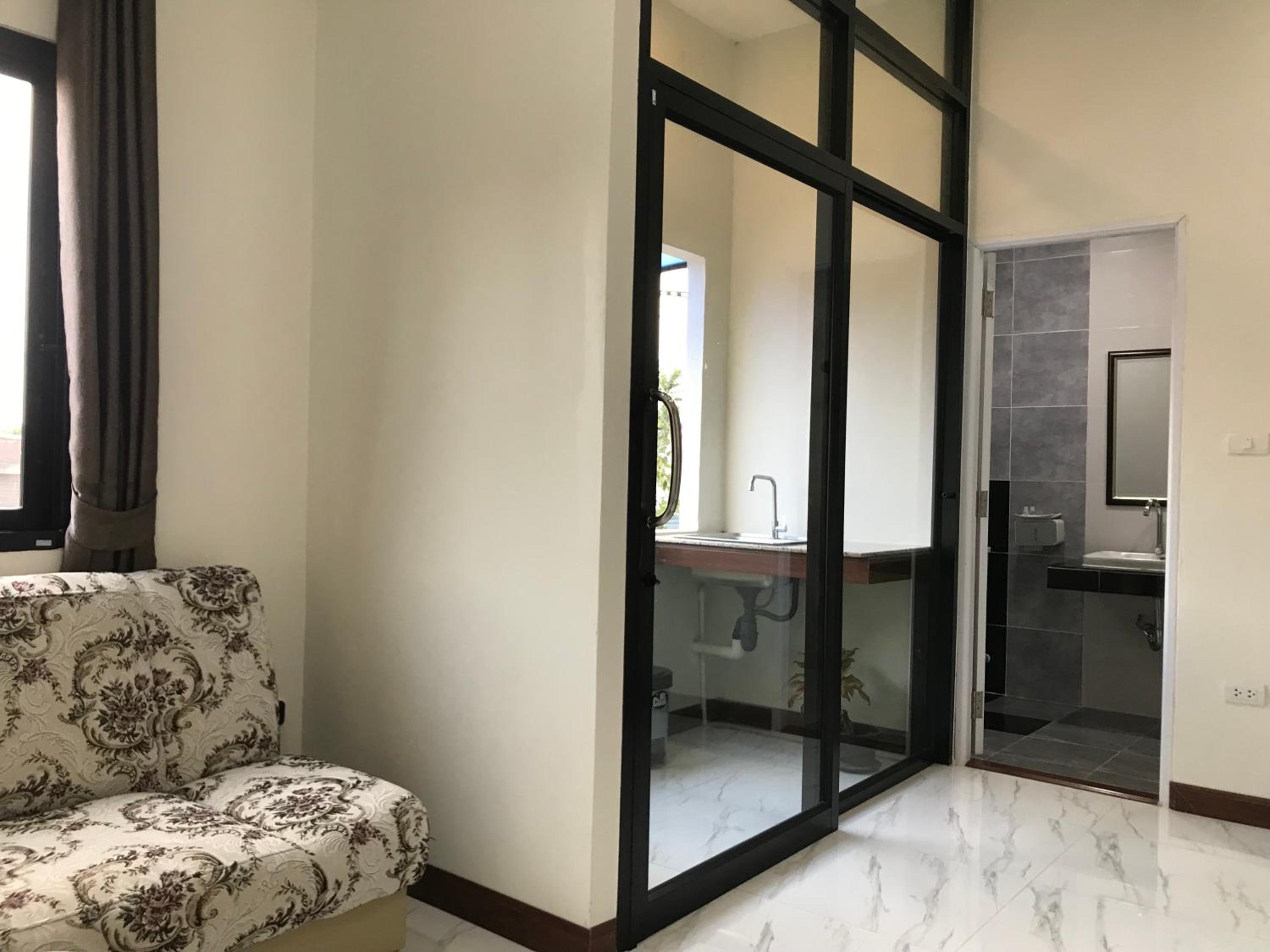 Double Room - Photo 4