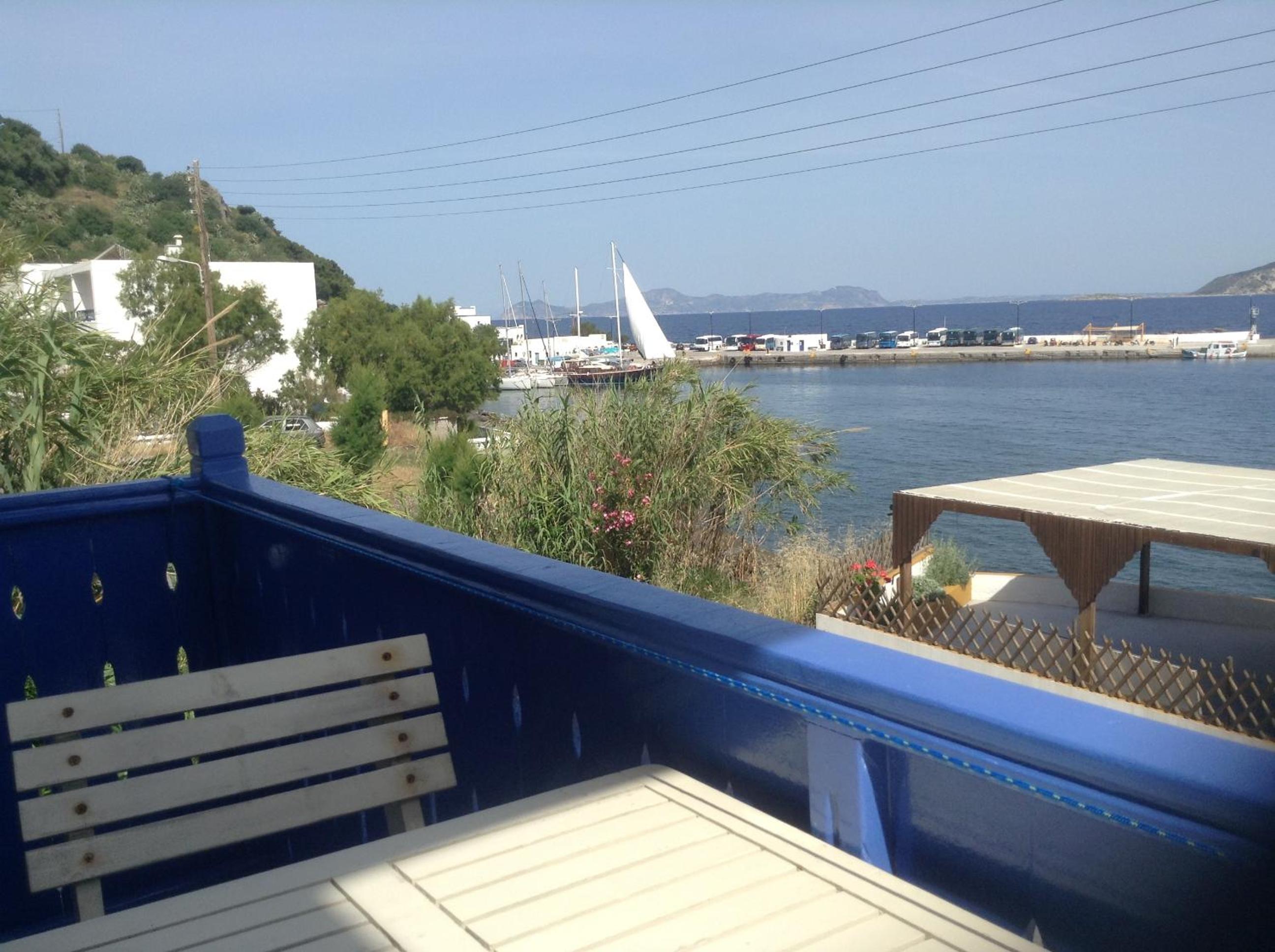 Twin Room with Sea View photo 3