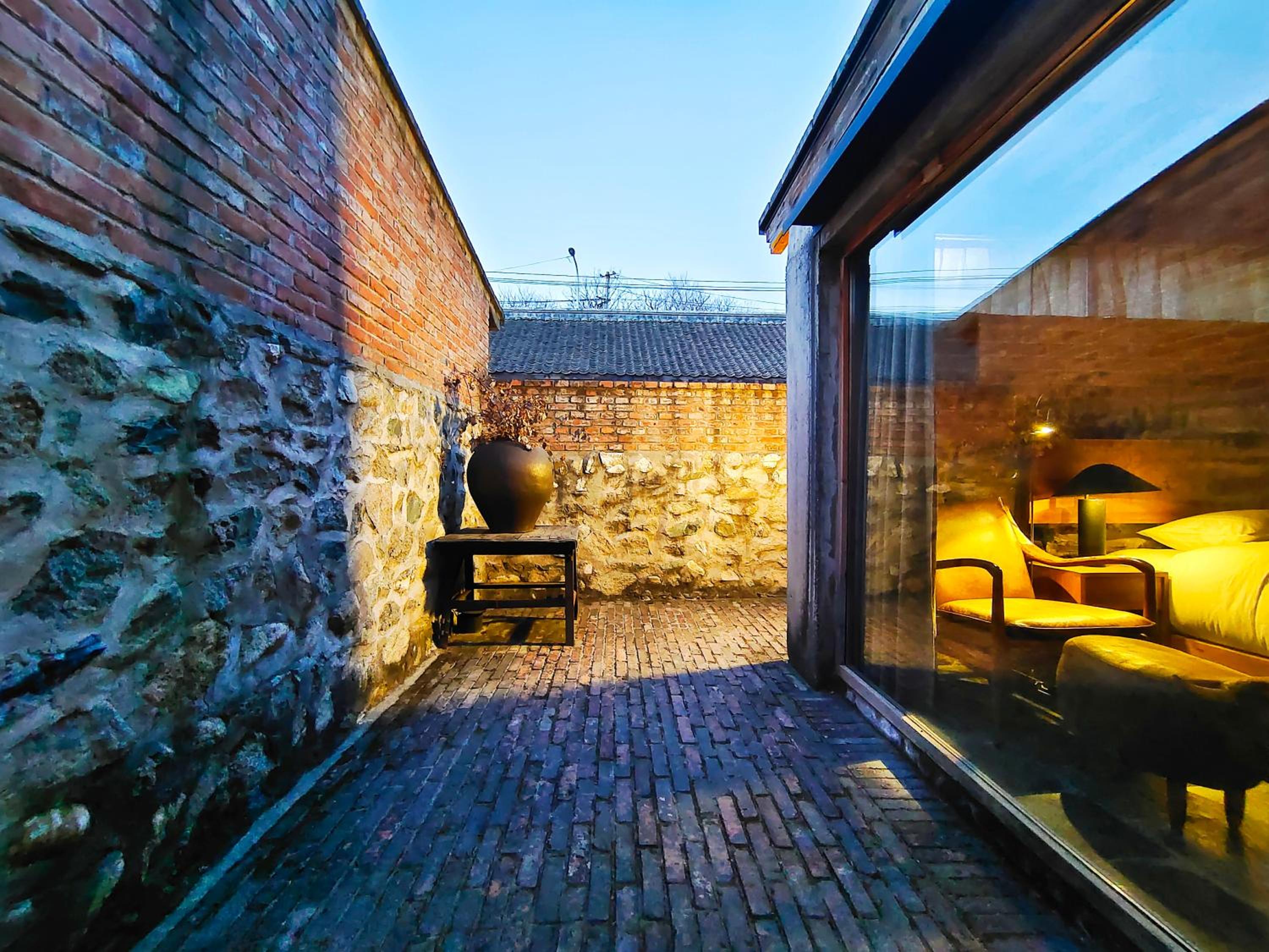 A Queen Room with Private Yard