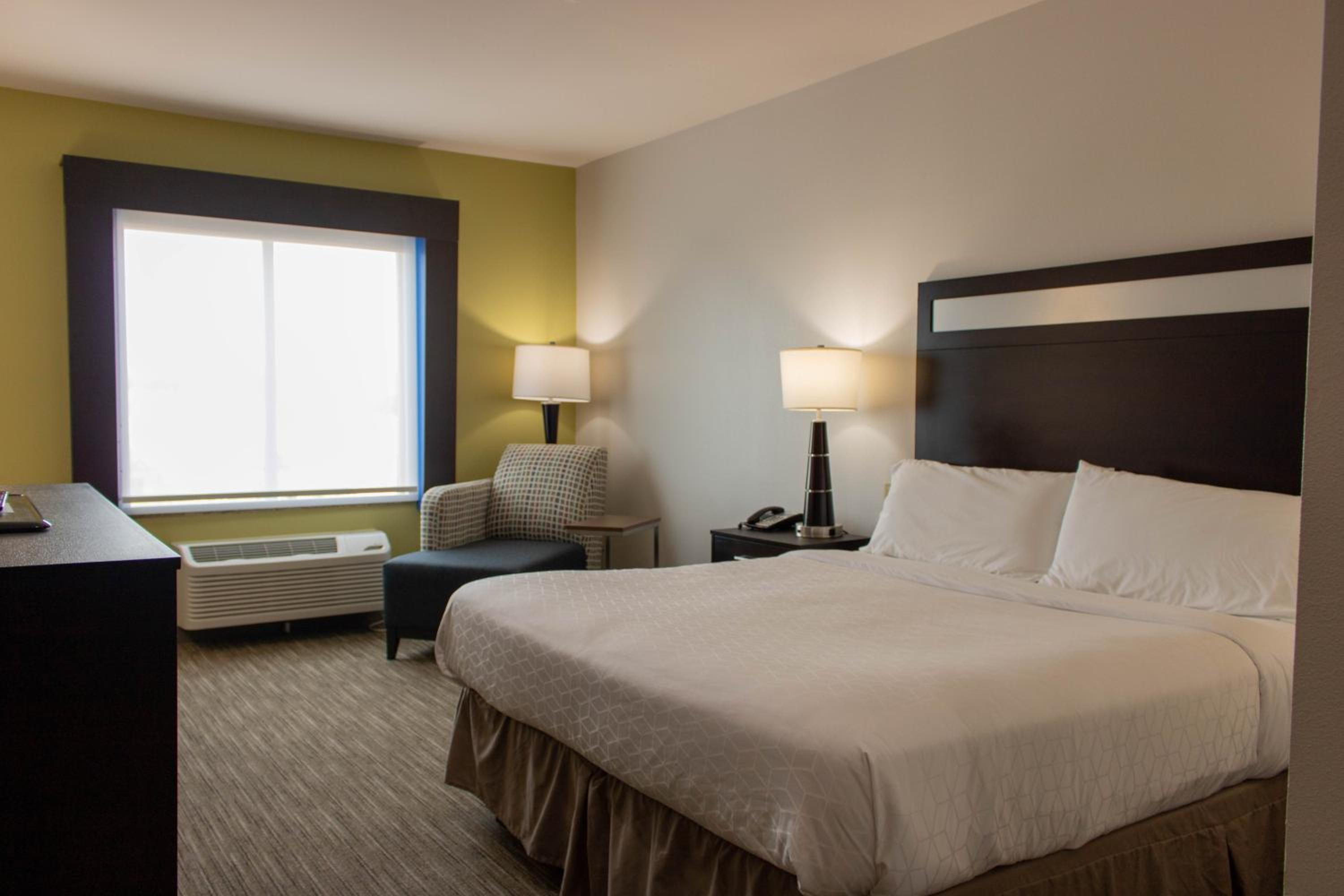 Standard King Room