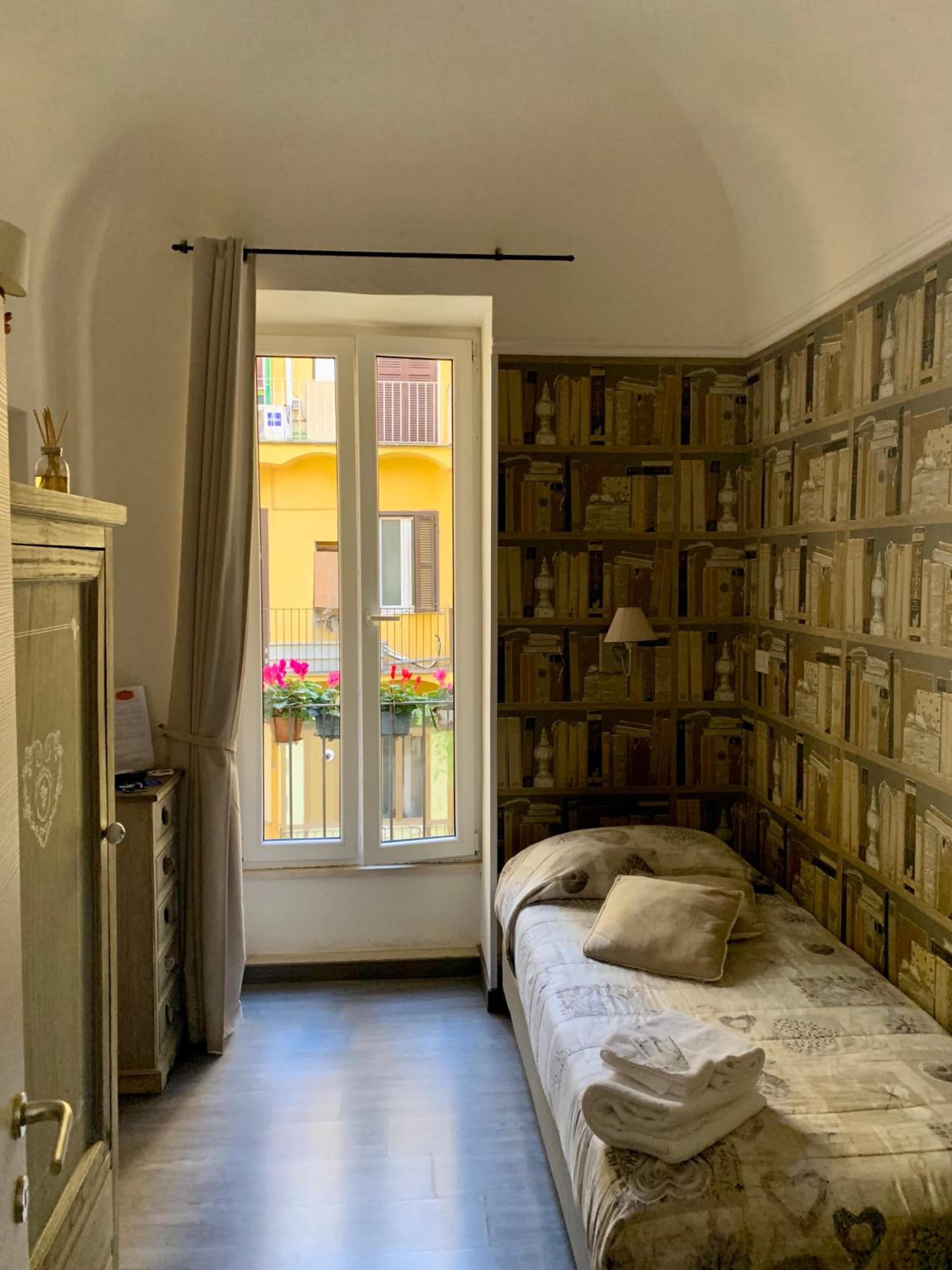 Single Room photo 1